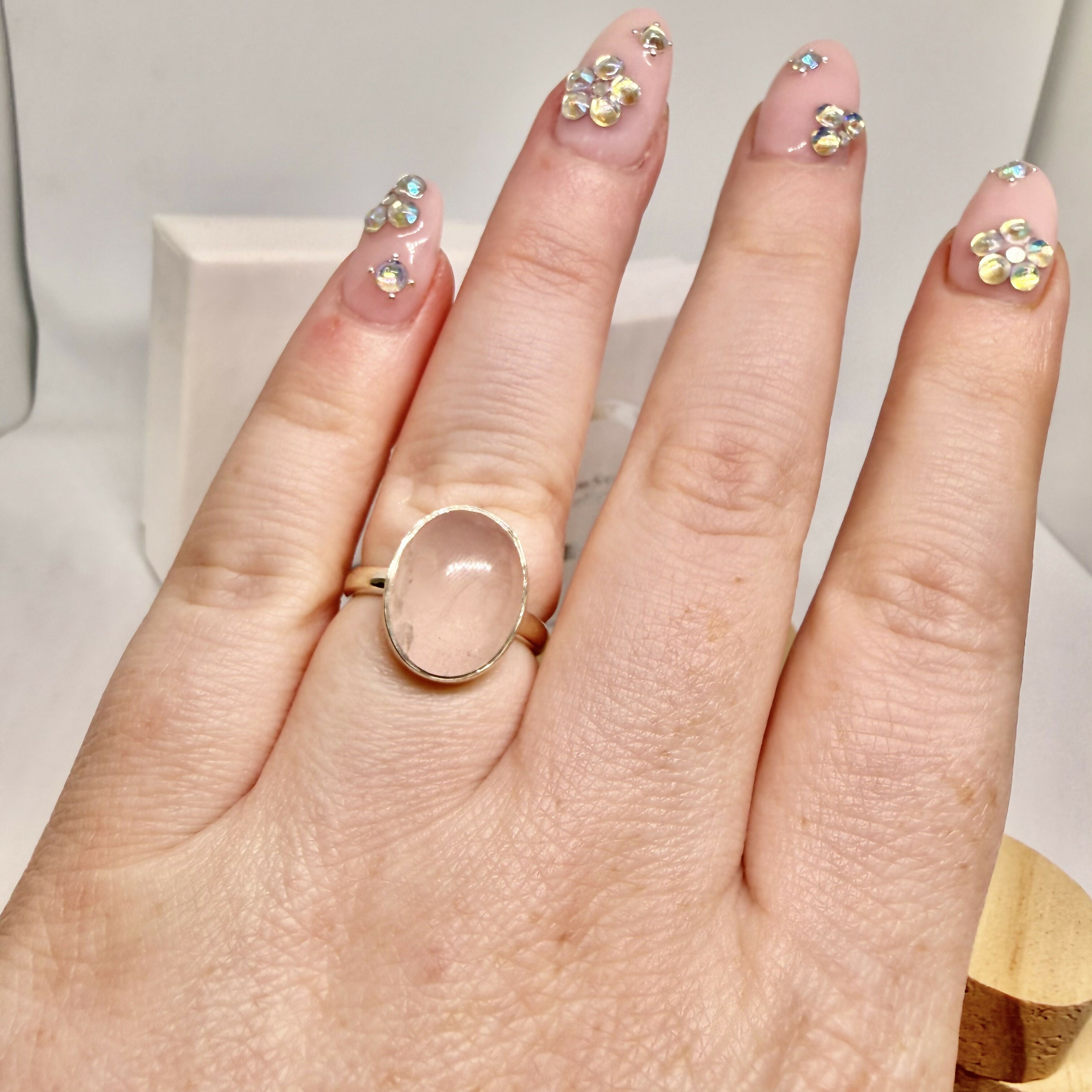 ROSE QUARTZ OVAL RING SIZE O 1/2