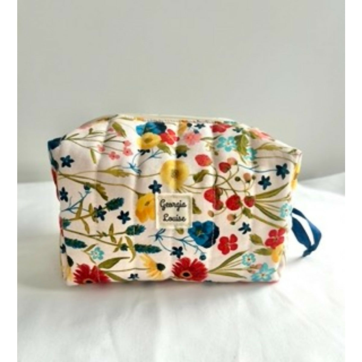 Cream Meadow Floral Flower Quilted Waterproof Makeup/Toiletry Bag
