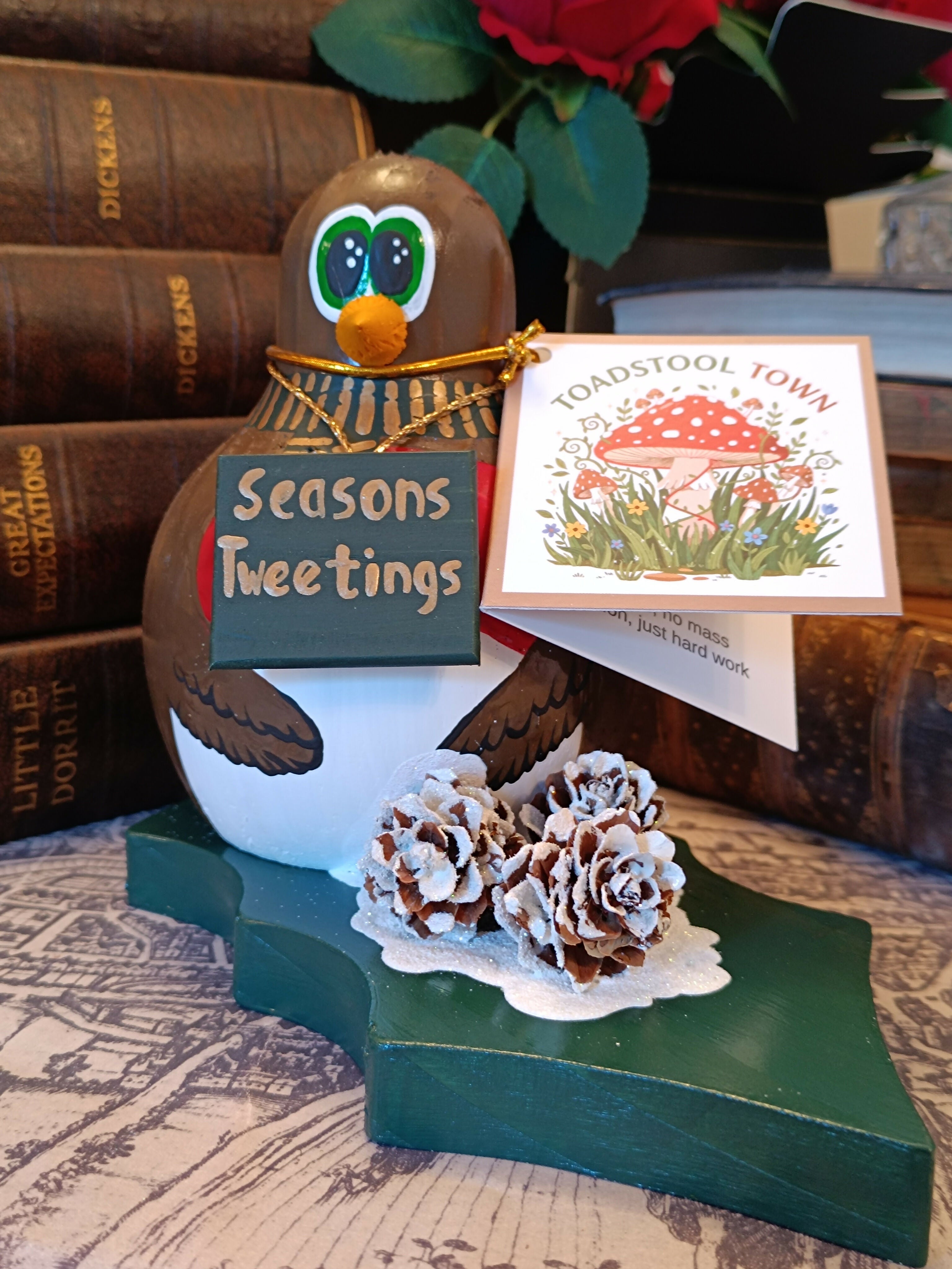 Handmade Wooden Robin Decoration – Rustic Hand-Turned Christmas Ornament