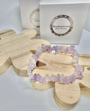 Lavender amethyst chip bracelet