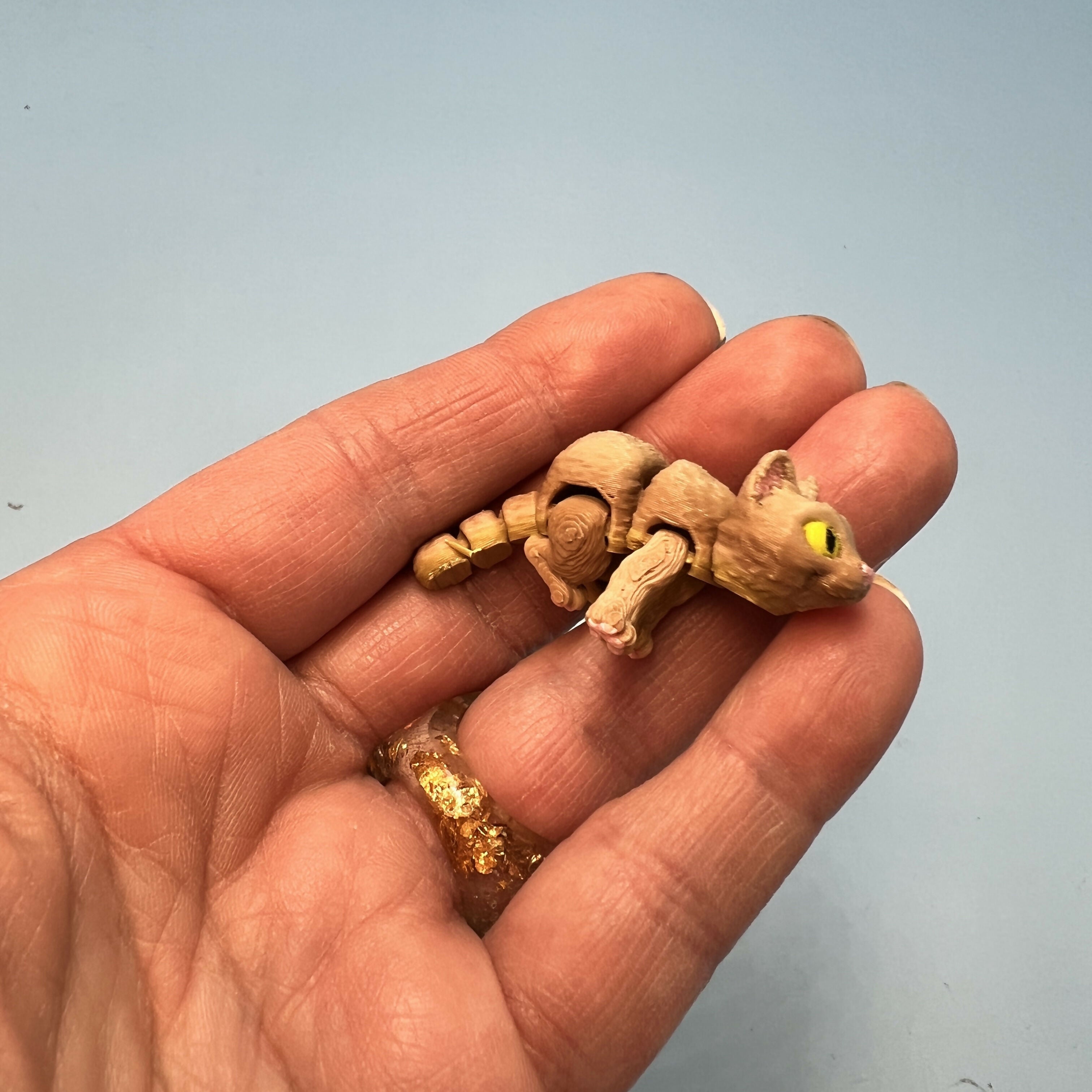 3D Printed Micro Miniatures: Articulated Sensory Fidget Animals friends, Tigers, Turtles, Cats, Dog, Rat, Green/Blue Shark 4-5cm