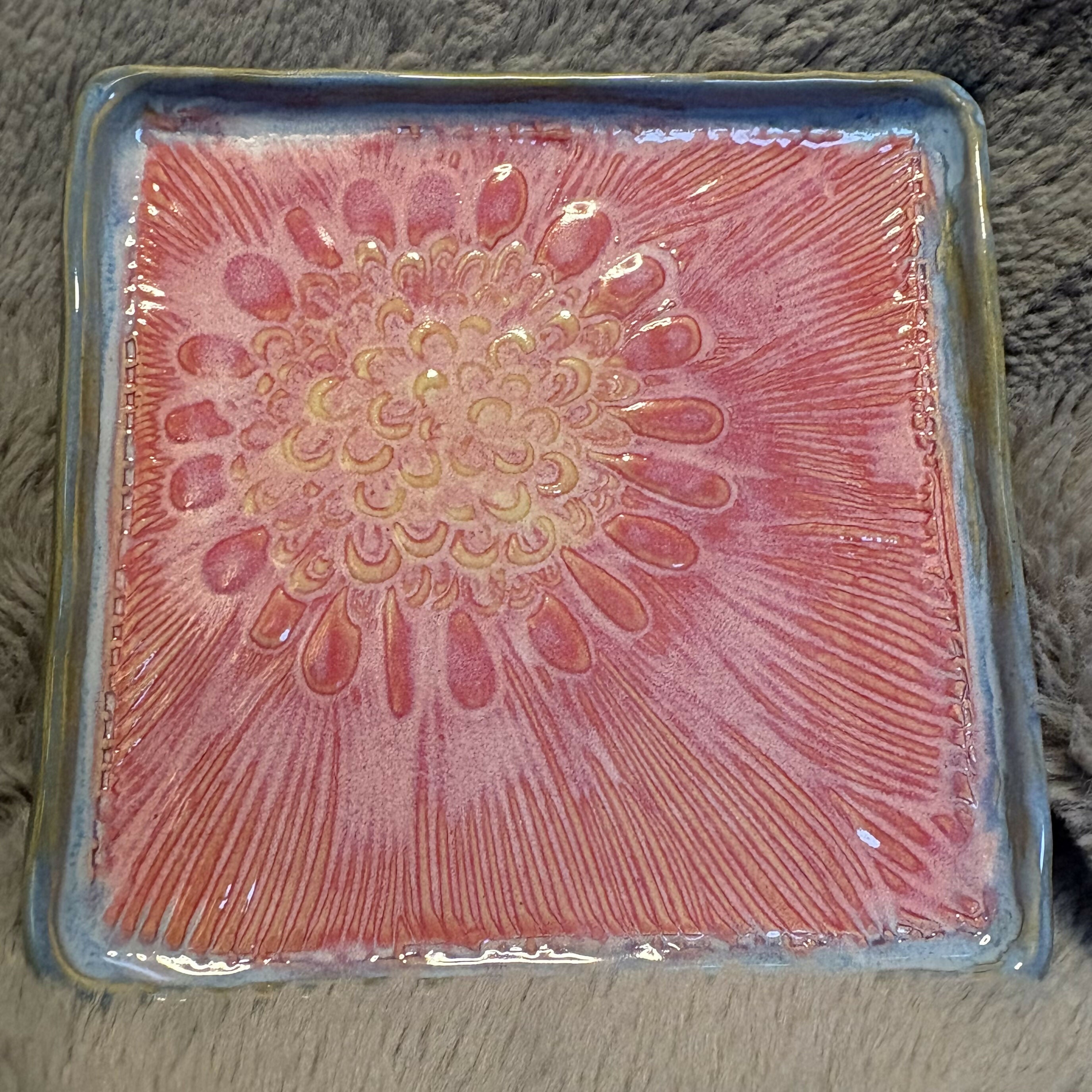 Pink Daisy Plate