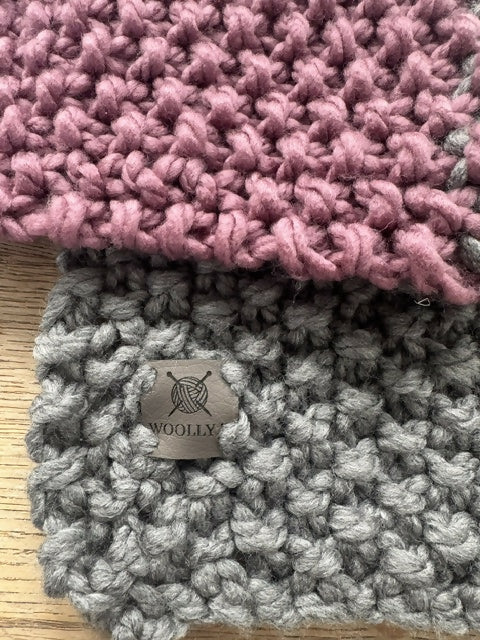LONG LENGTH , CHUNKY & STRECTCHY UNISEX SCARF - DARK GREY & MAUVE