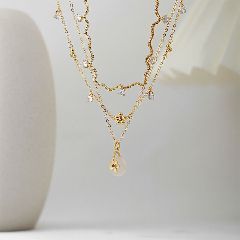 Zirconia Curve Chain Necklace