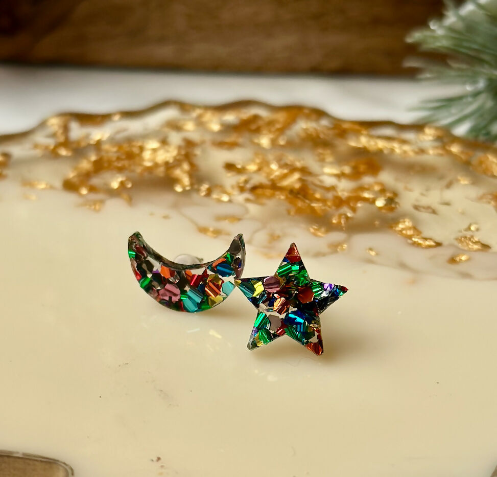 CELESTIAL, GLiTTERY, MOON AND STAR STUDS