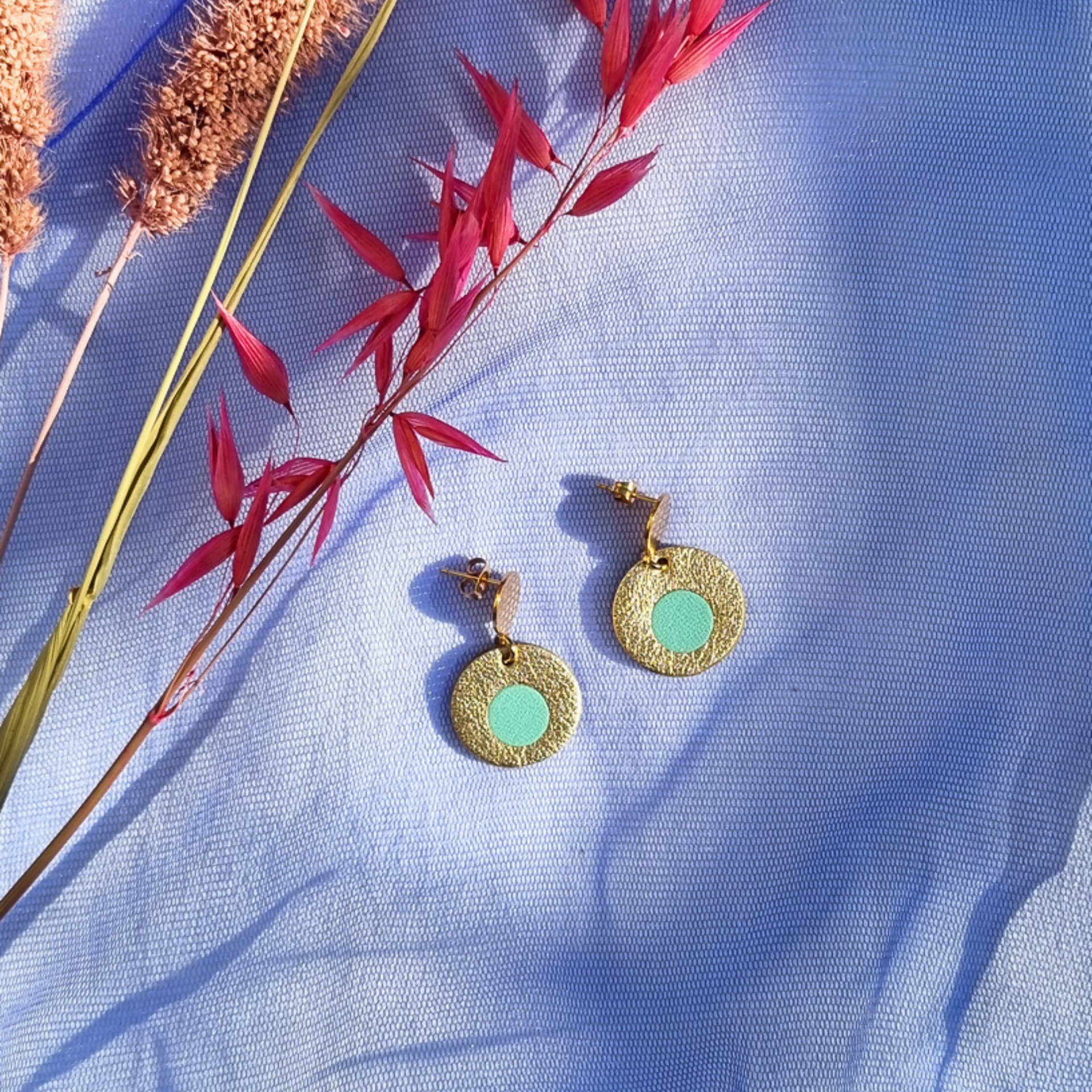 Gold Inlayed Circles Turquoise
