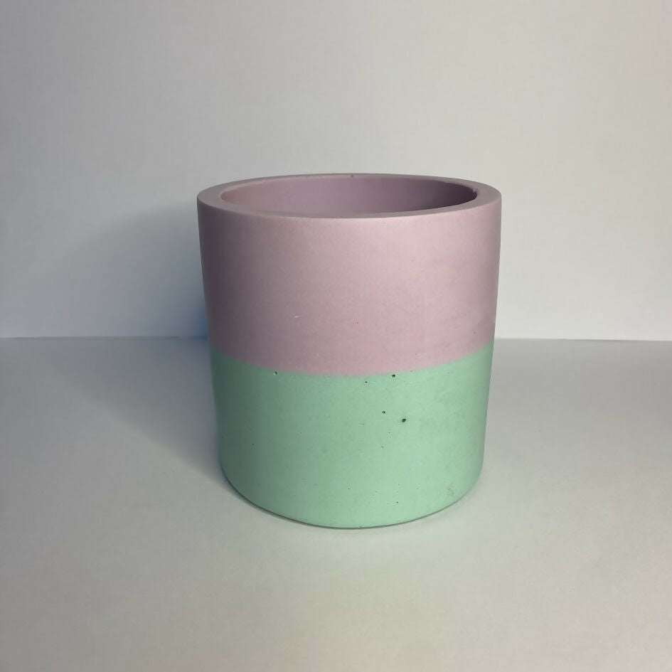 Medium Handmade Jesmonite Planter/Pot