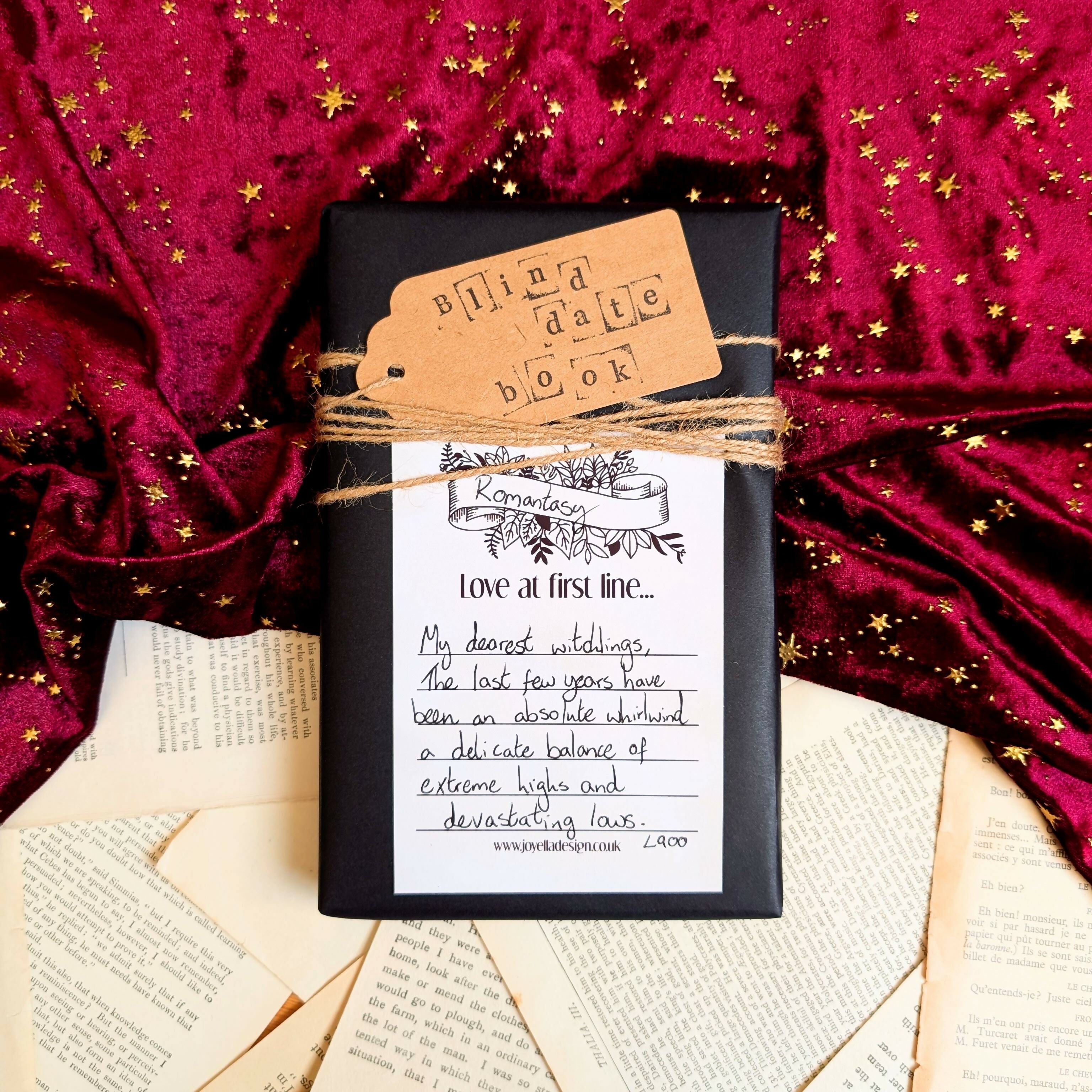 Blind date with a book - love at 1st line - Romantasty L900