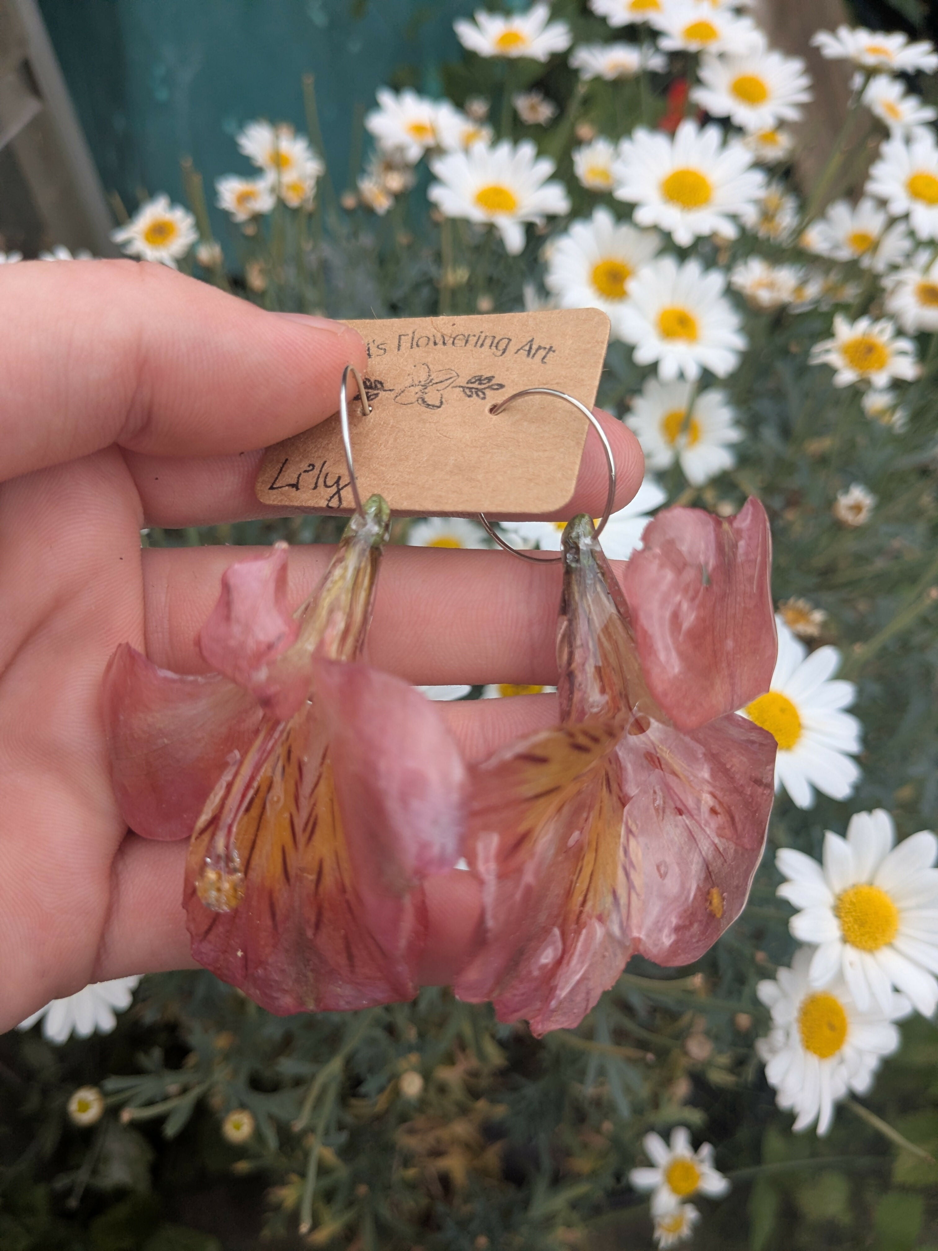 REAL LILY EARRINGS