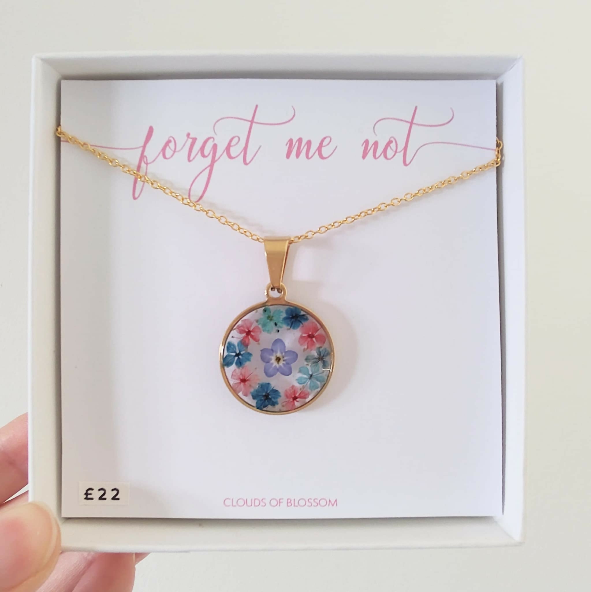 Real Flower Deep Circle Necklace Gold Plated