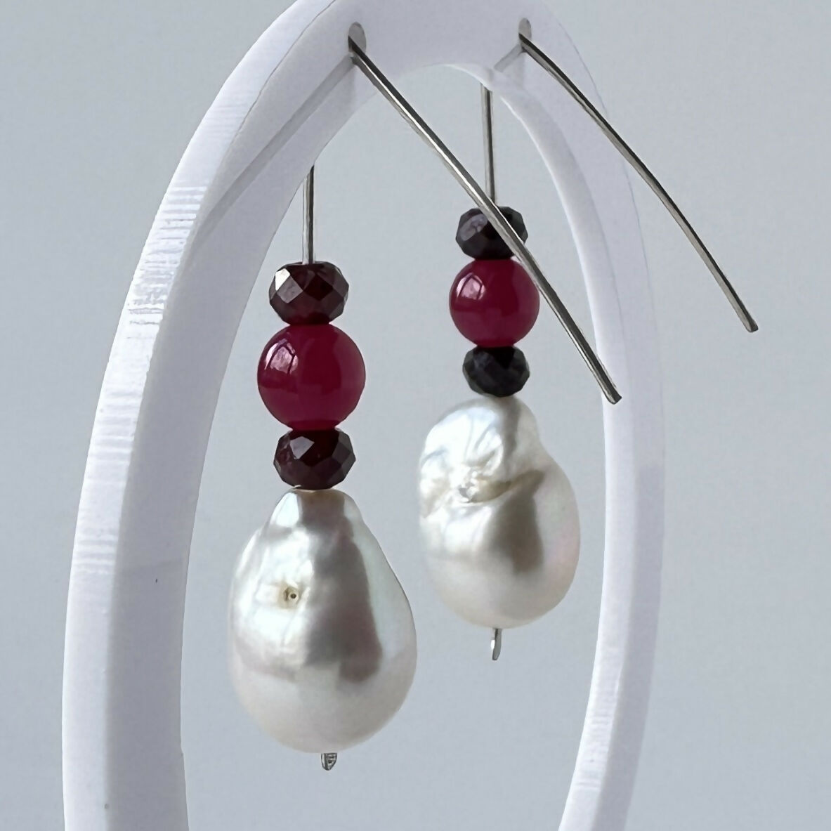 HEALING CRYSTAL & STERLING SILVER ROOT CHAKRA EARRINGS WITH BAROQUE PEARLS