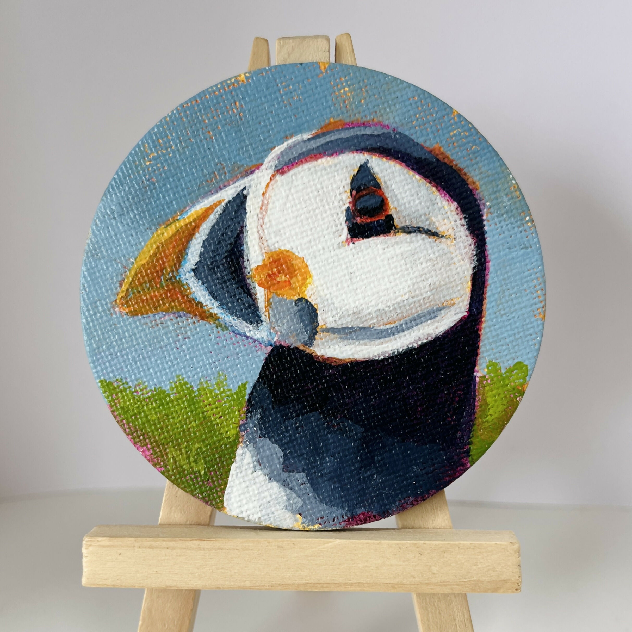 Hand Painted Puffin Head Circular Mini Canvas Magnet