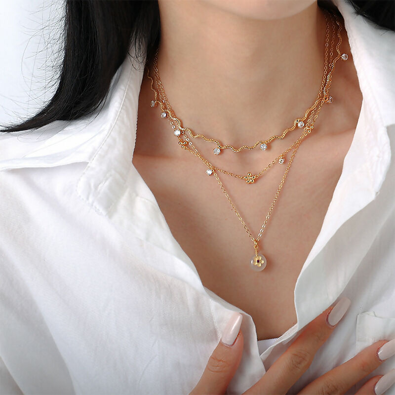 Zirconia Curve Chain Necklace