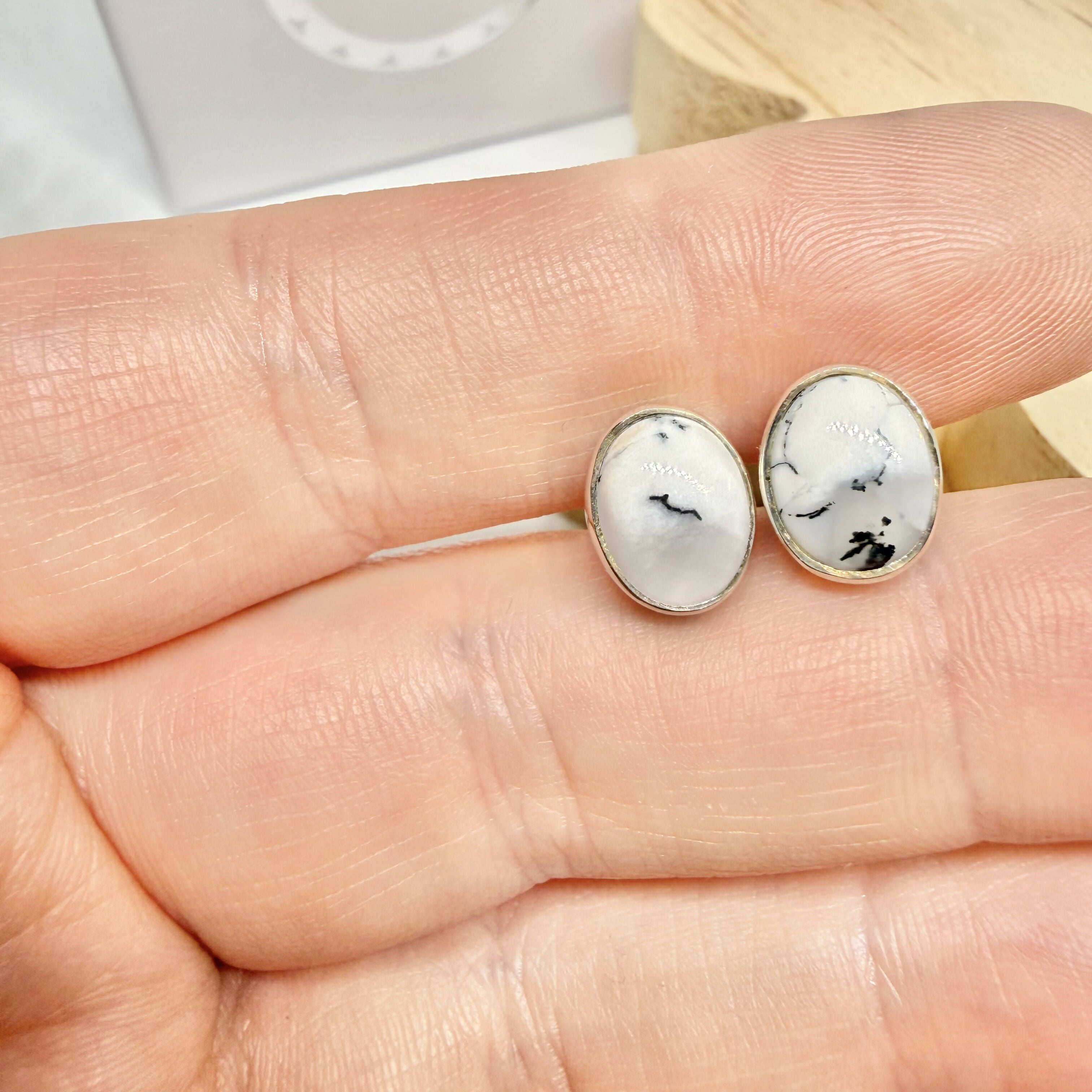 MERLINITE STUD EARRINGS