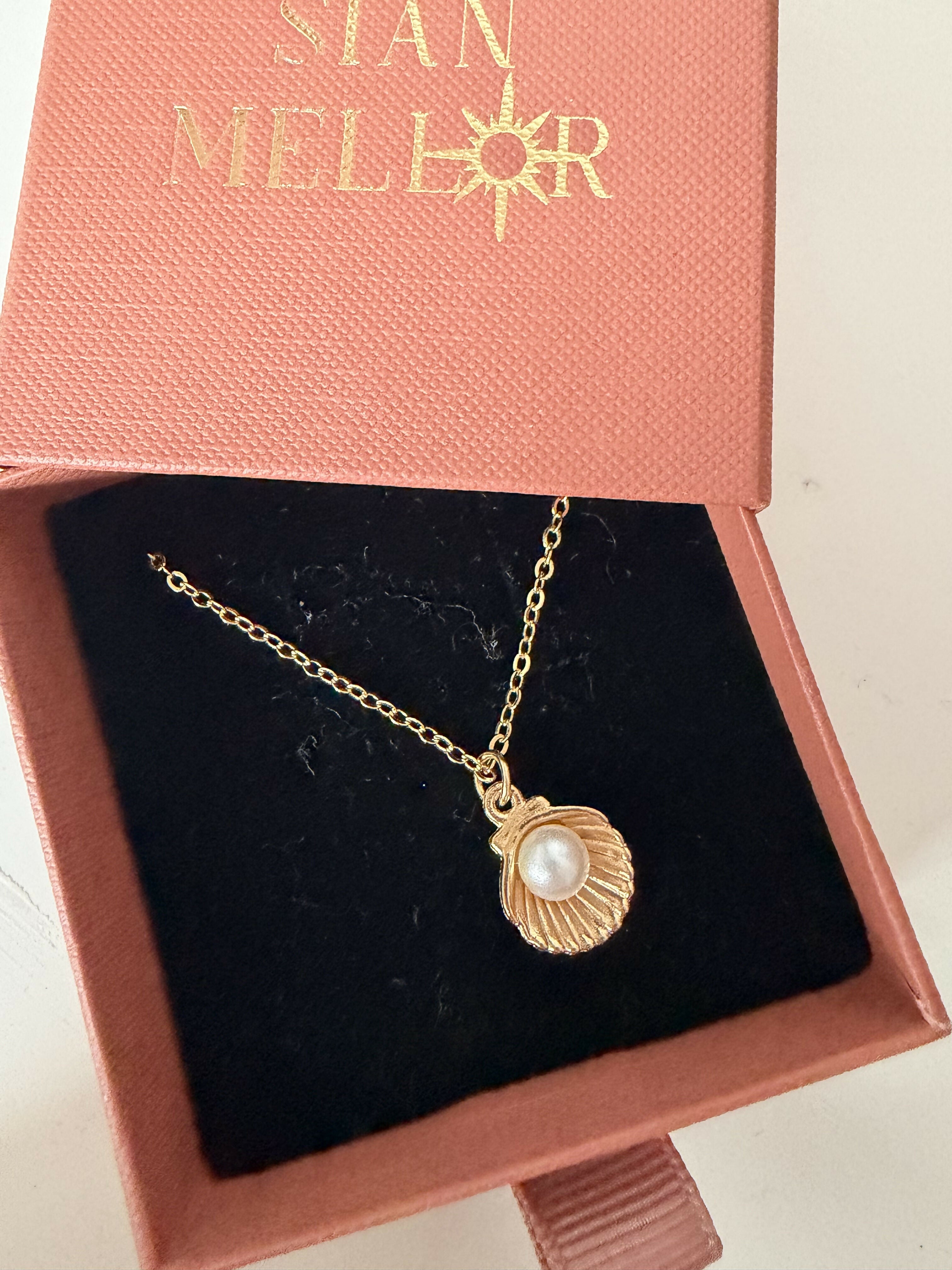 Shell and Pearl Necklace