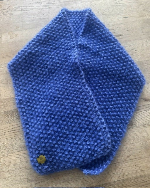 MID-LENGTH SHINY FLUFFY COSY SCARF - OCEAN BLUE