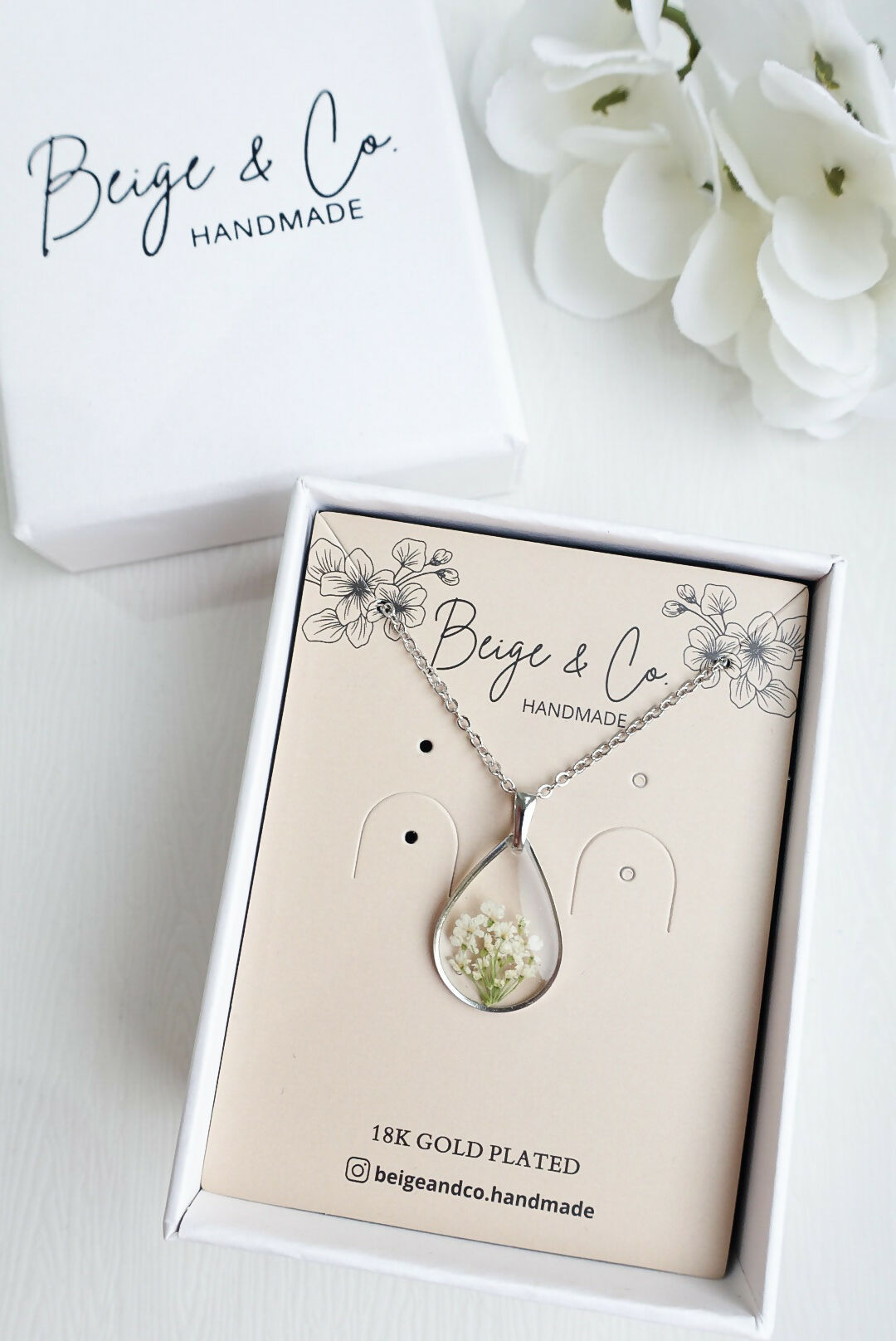 White Queen Anne Lace Necklace