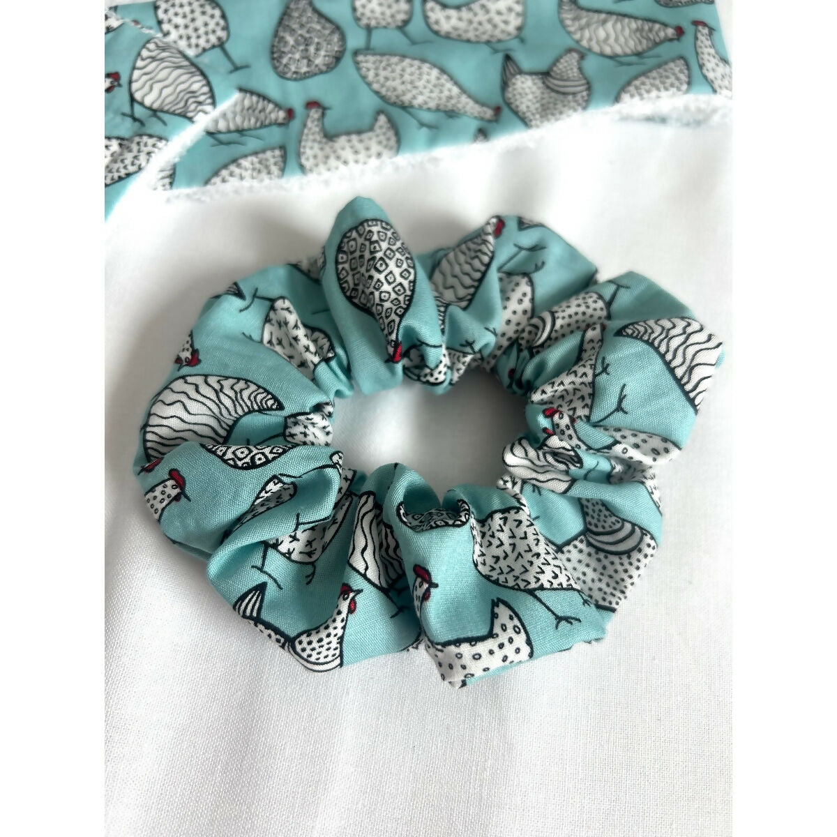 Turquoise Chicken Spa Makeup Gift Set