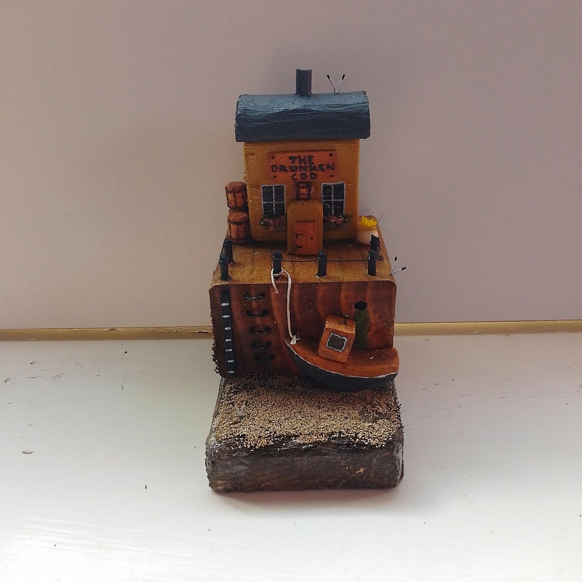 Harbour Scene, Pub