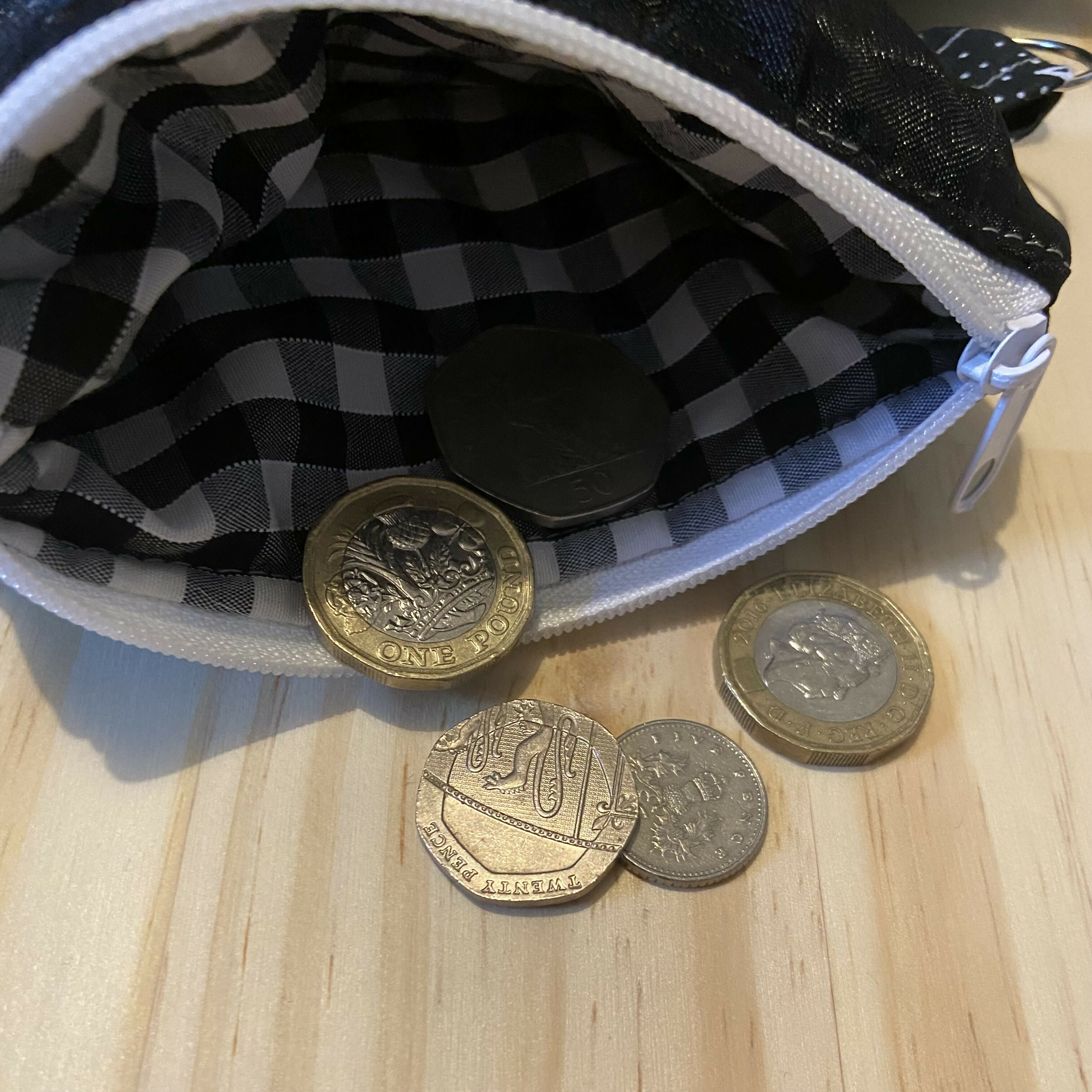 Black and White Stars Mini Zipper Pouch