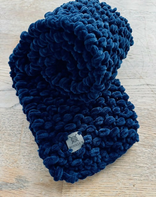 MID REGULAR LENGTH , PREMIUM CHENILLE - COSY LUX VELVET CHUNKY SCARF - MIDNIGHT BLUE COLOUR