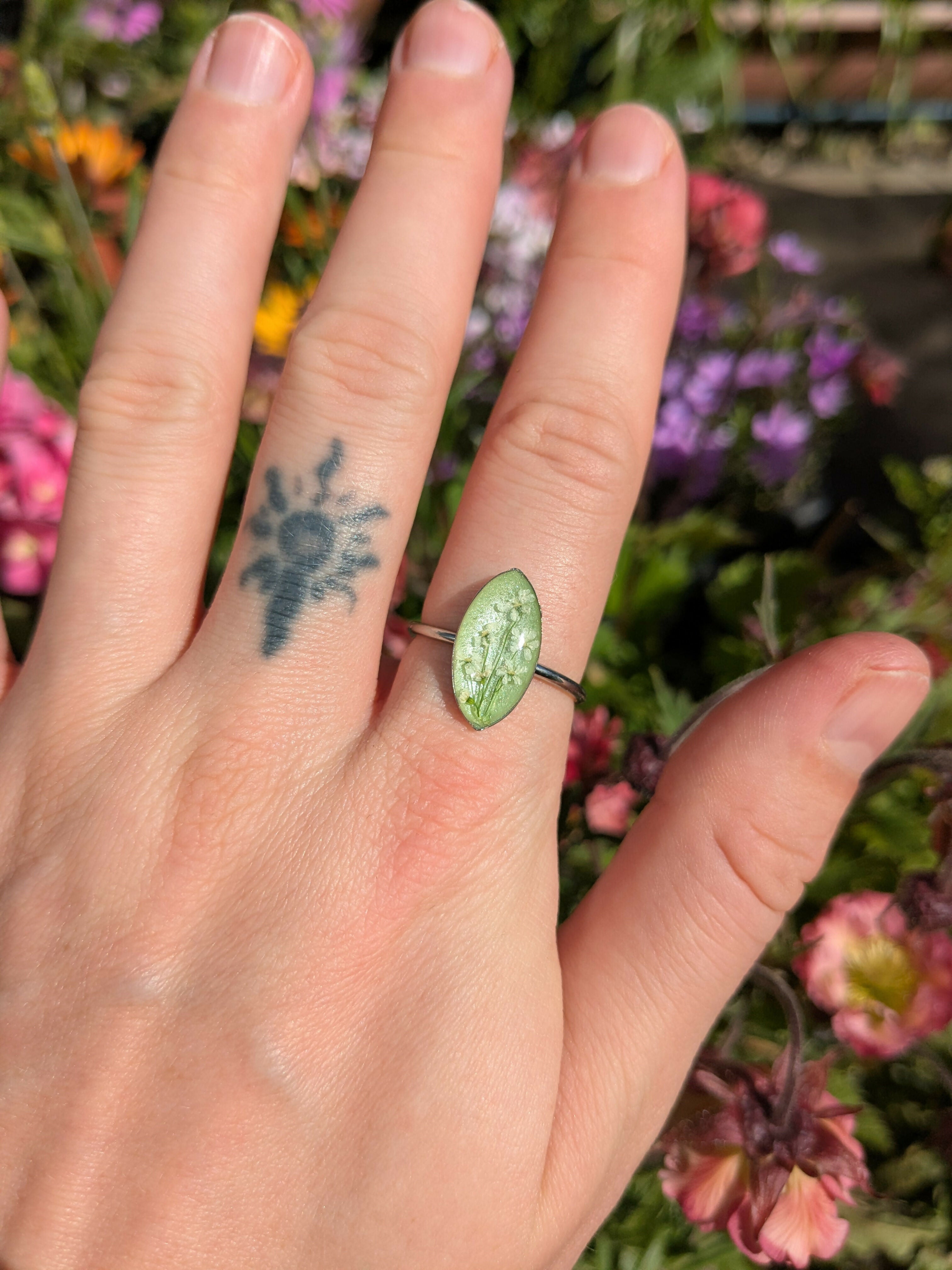 QUEEN'S LACE MARQUISE STAINLESS STEEL RINGS