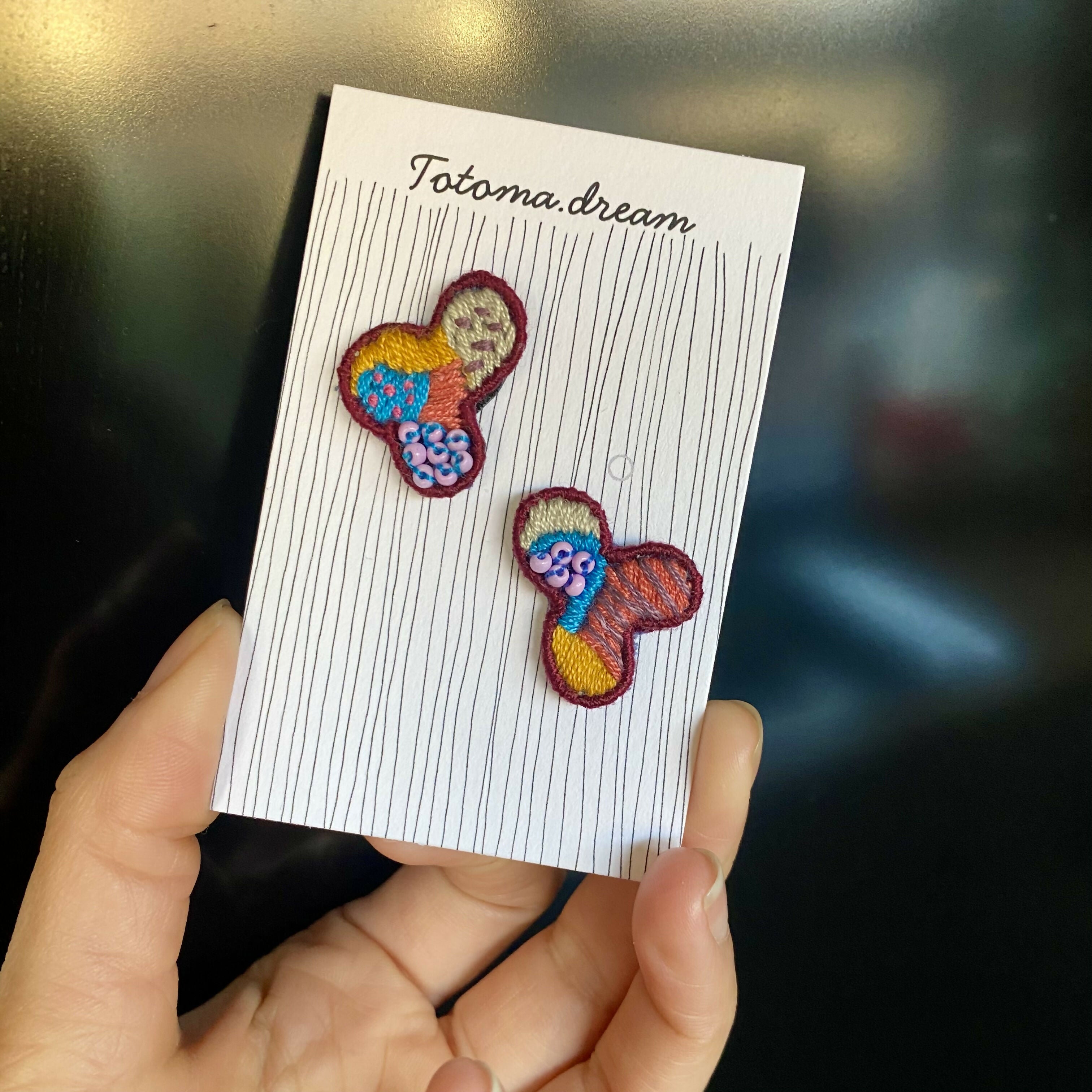 Embroidery Earrings (Petal)