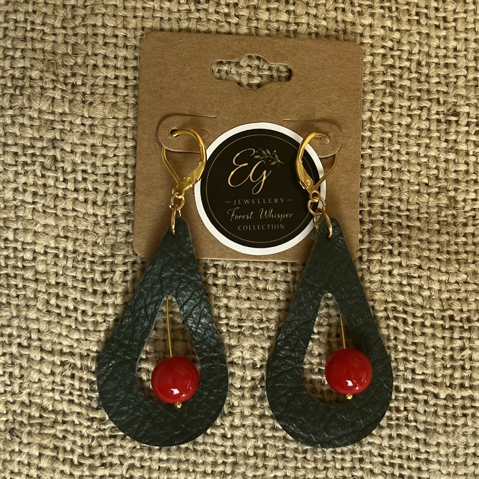 Forest Whisper – Holly Berry