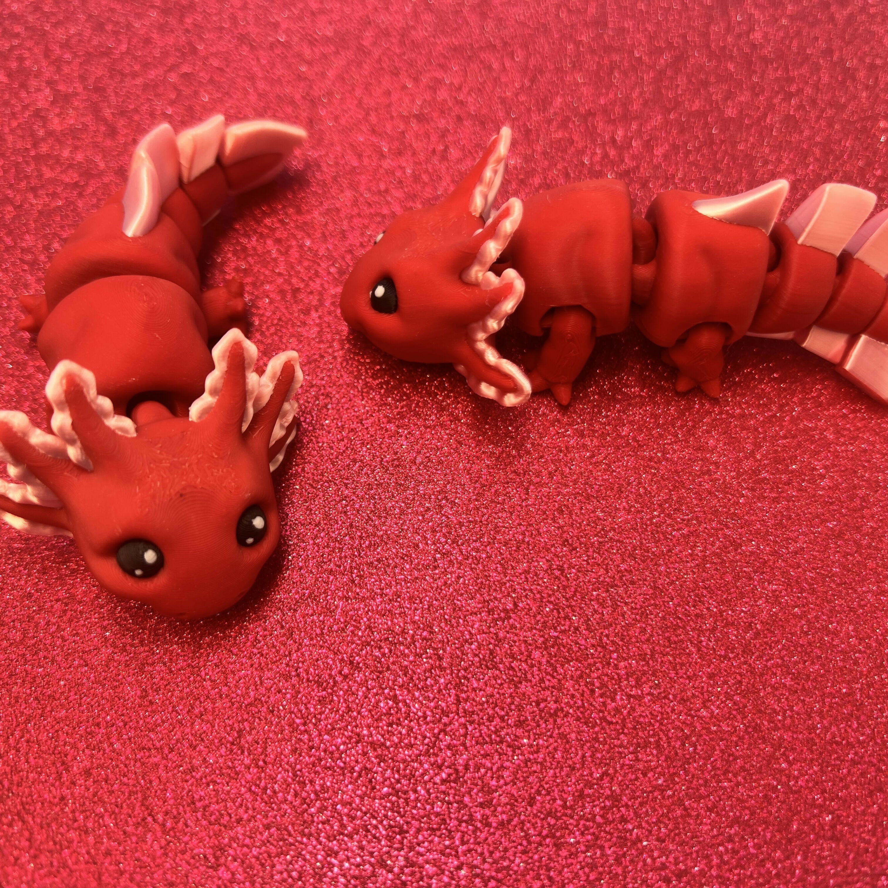 3D Printed SMALL: Articulated Sensory Fidget Animals friends Axolotl (Black/Red) 11cm
