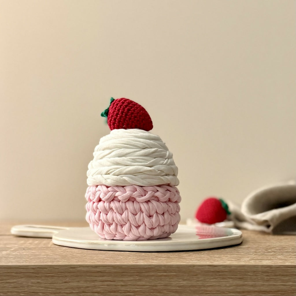 Crochet Cupcake Basket