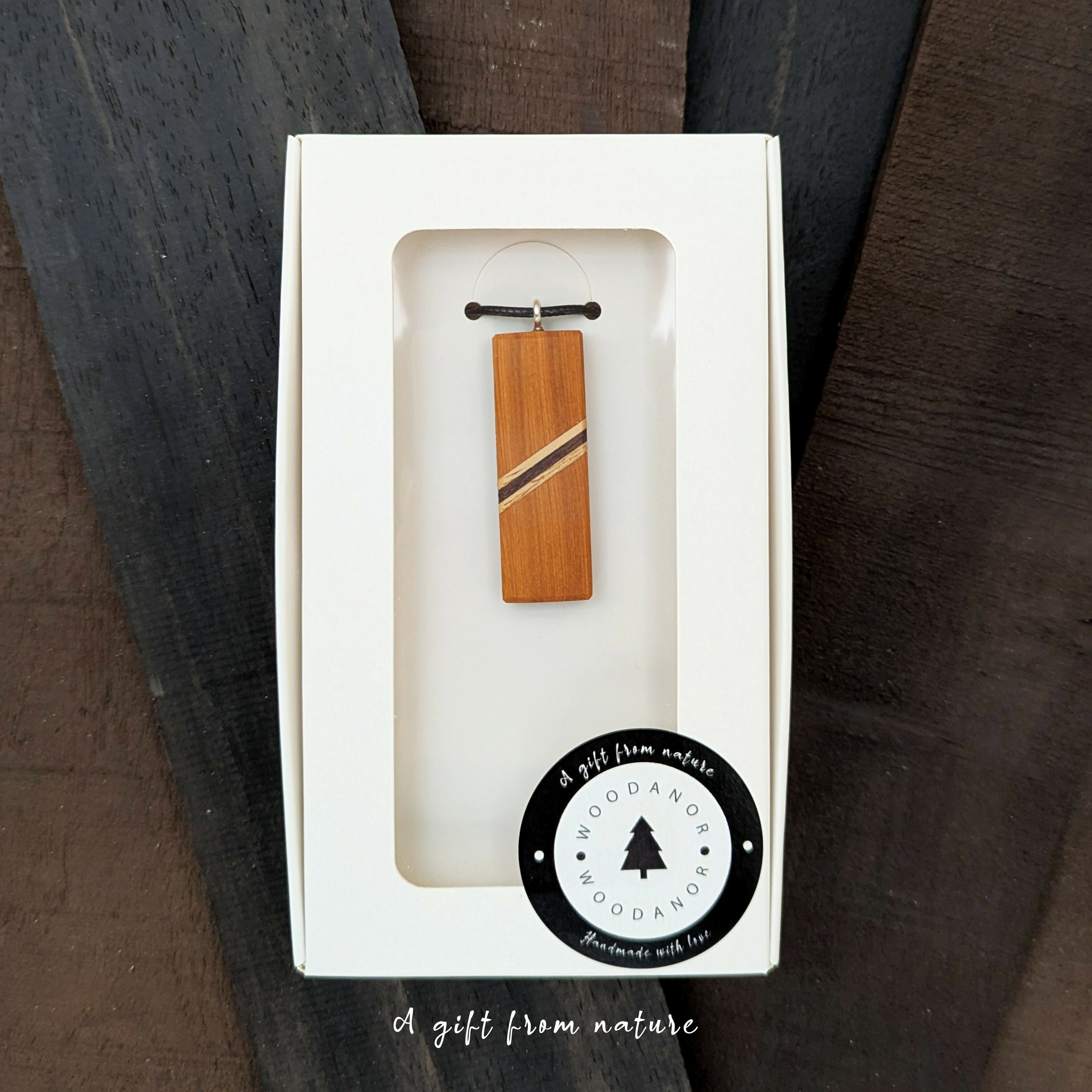 Diagonal Harmony – Natural Wood Pendant Necklace