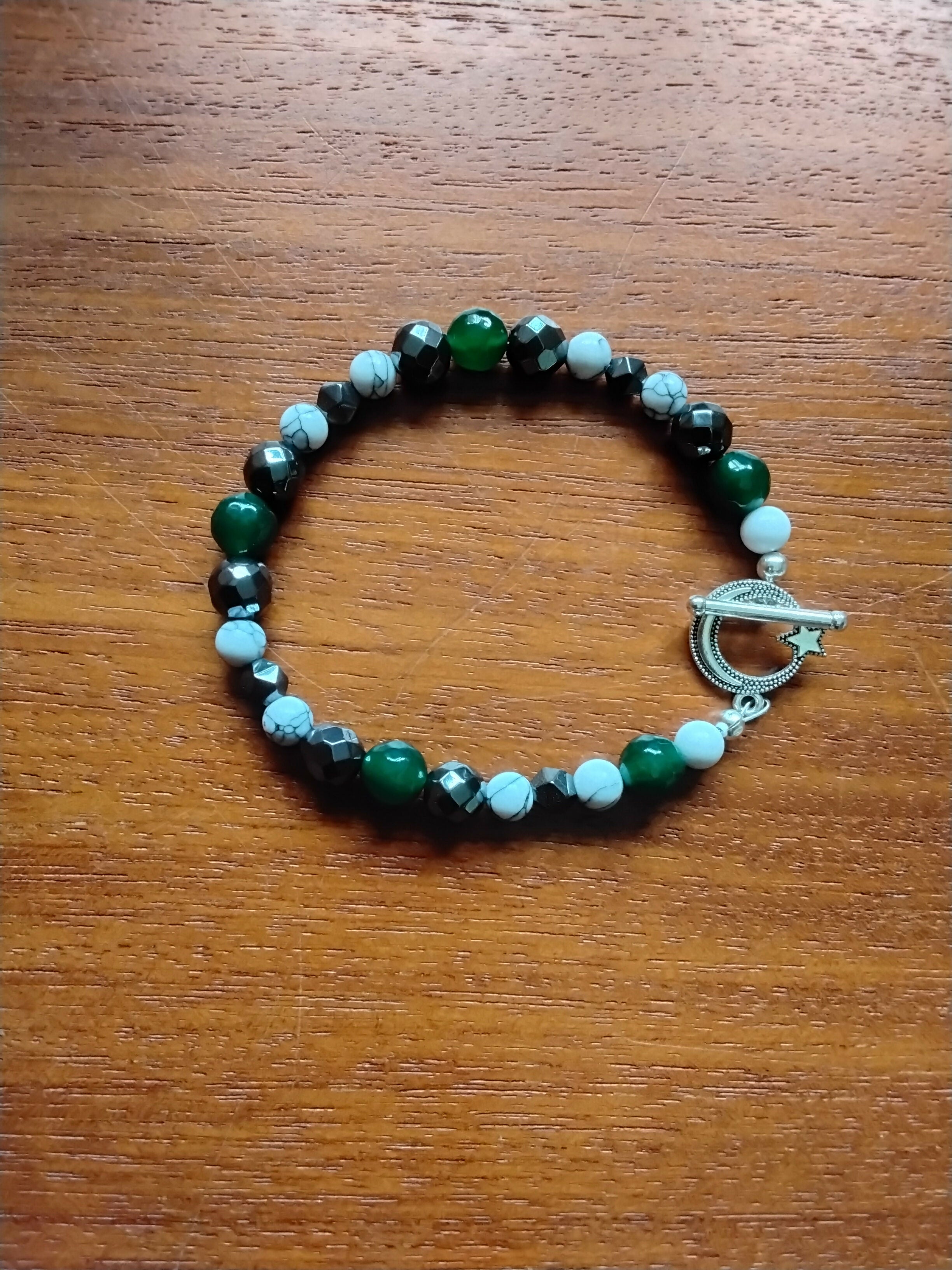 Tibetan Silver Toggle Catch Bracelet with Howlite,Faceted Green Chalcedony & Faceted Grey Hematite.