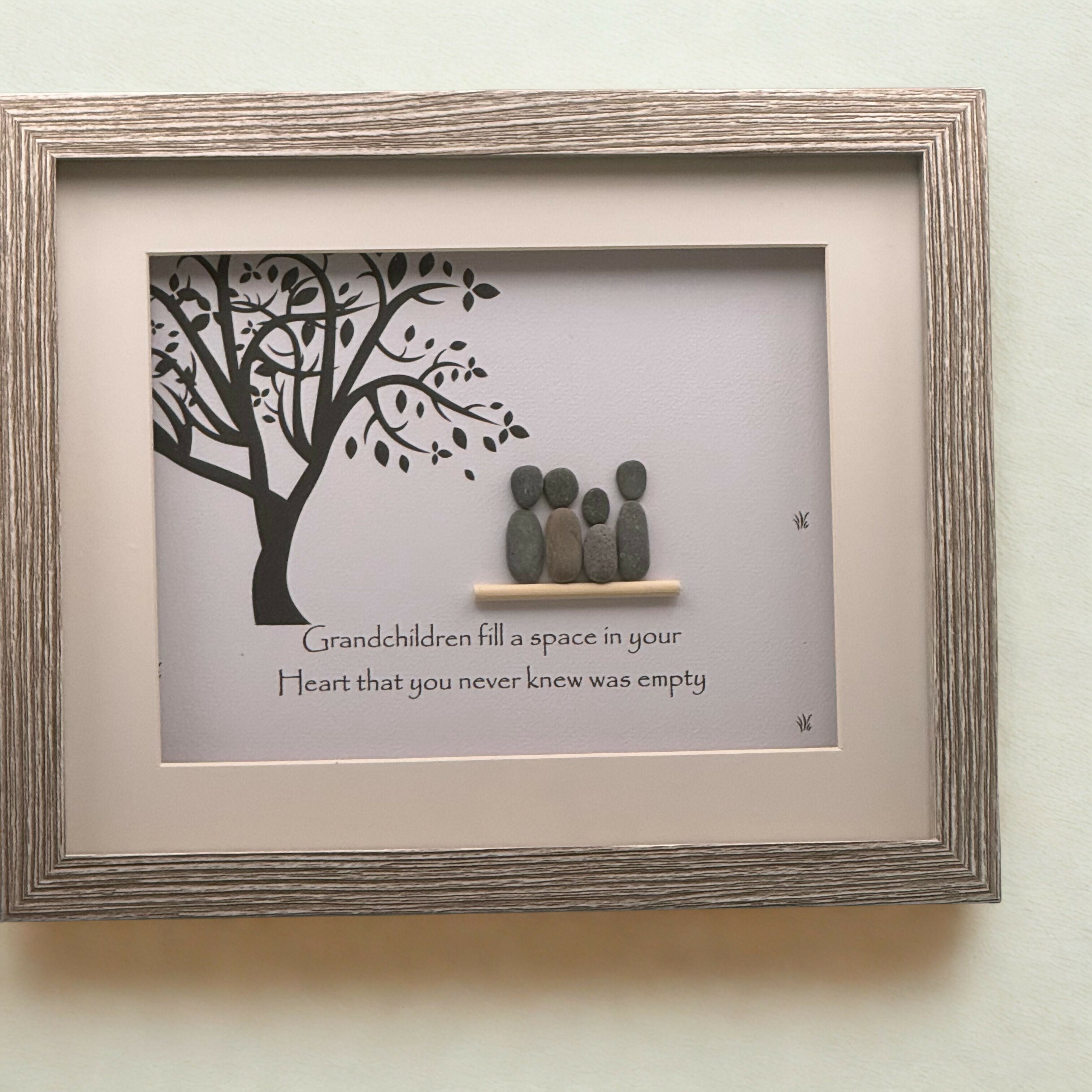 Grandchildren fill a Space in your heart tree scene - Medium