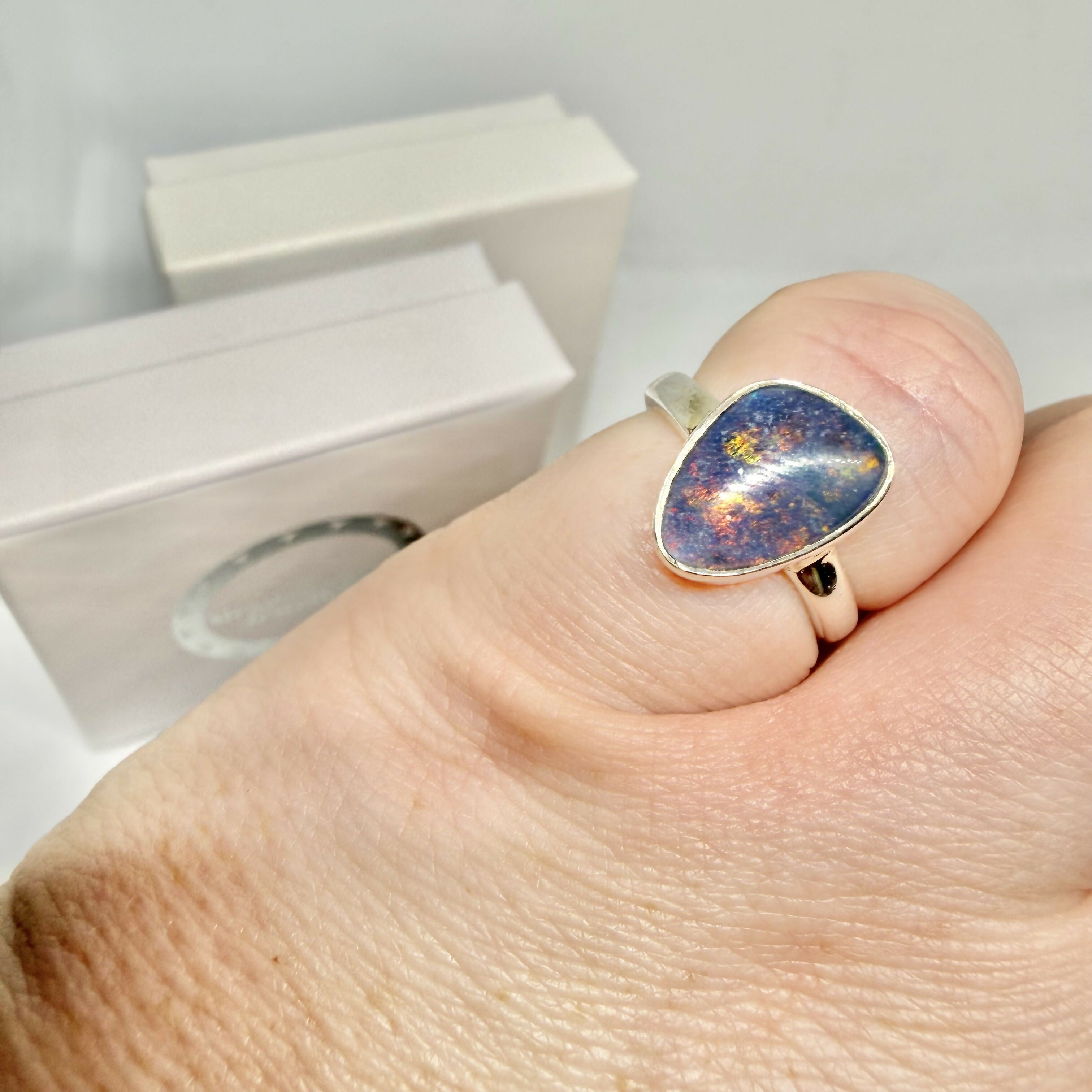 AUSTRALIAN OPAL RING SIZE L 1/2