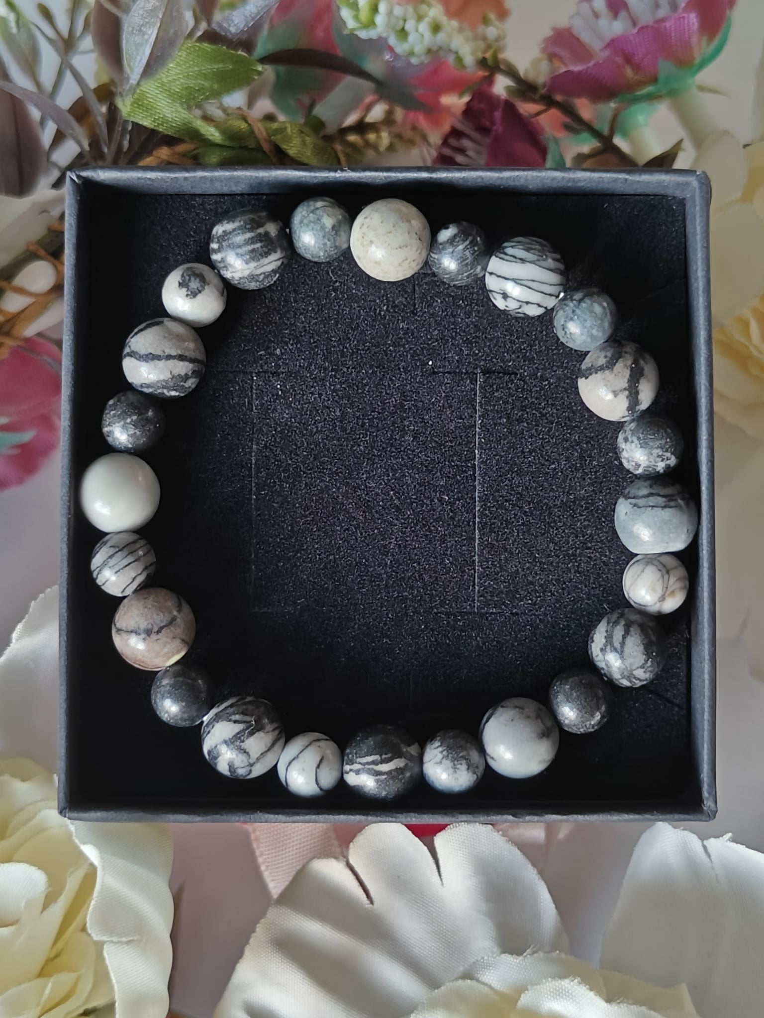 Black Web Jasper Crystal Bead Bracelet
