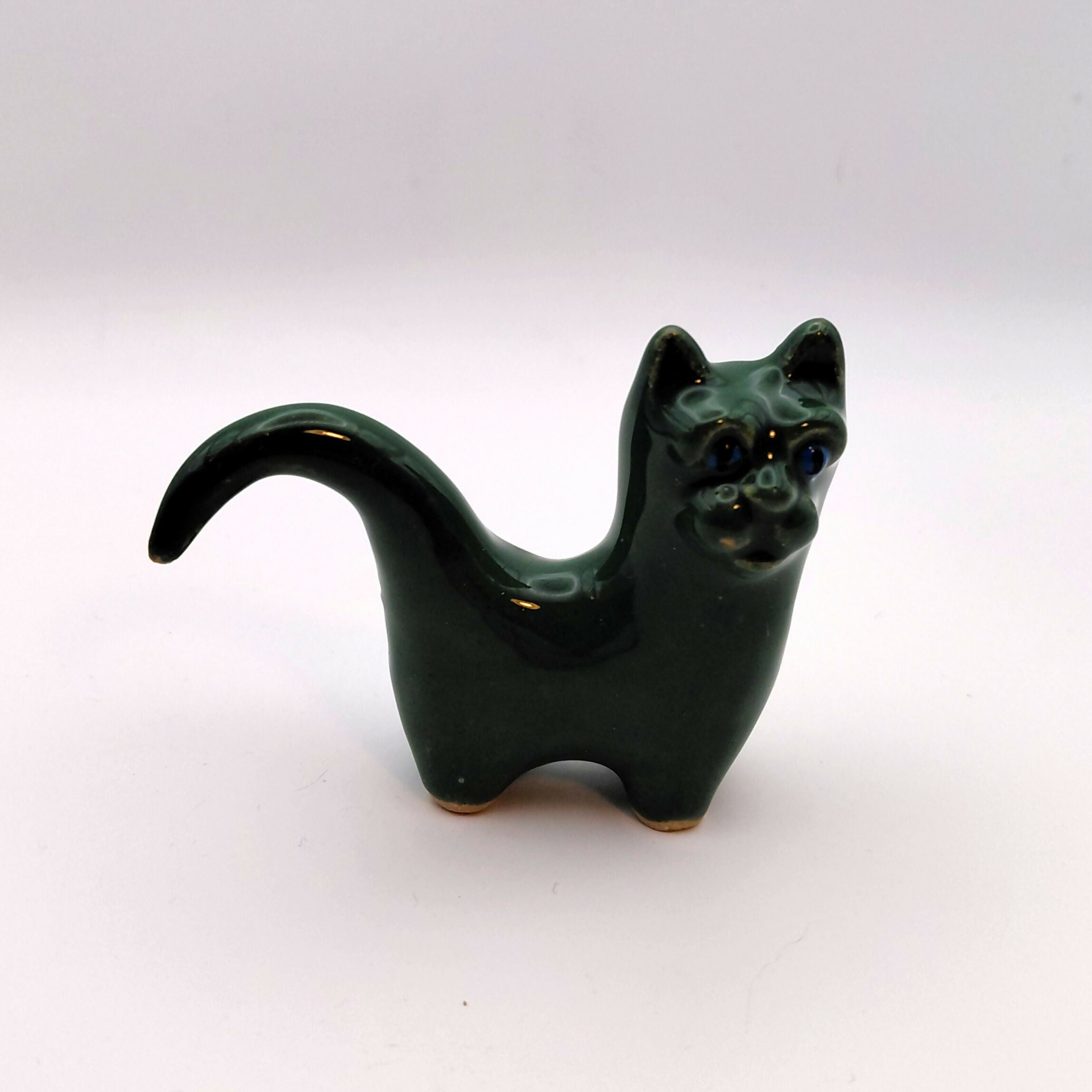 Evergreen Watch Cat