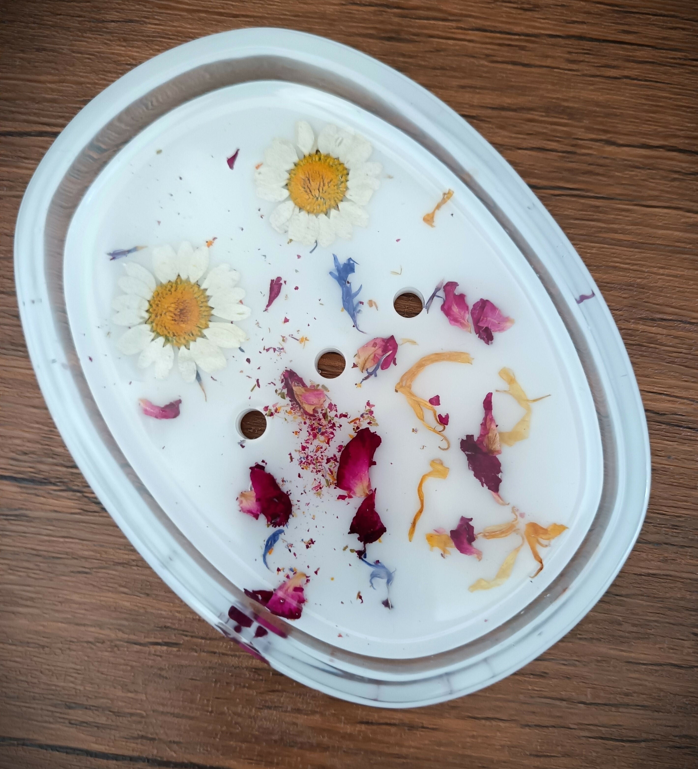 Soap Dish With Petals And Flowers