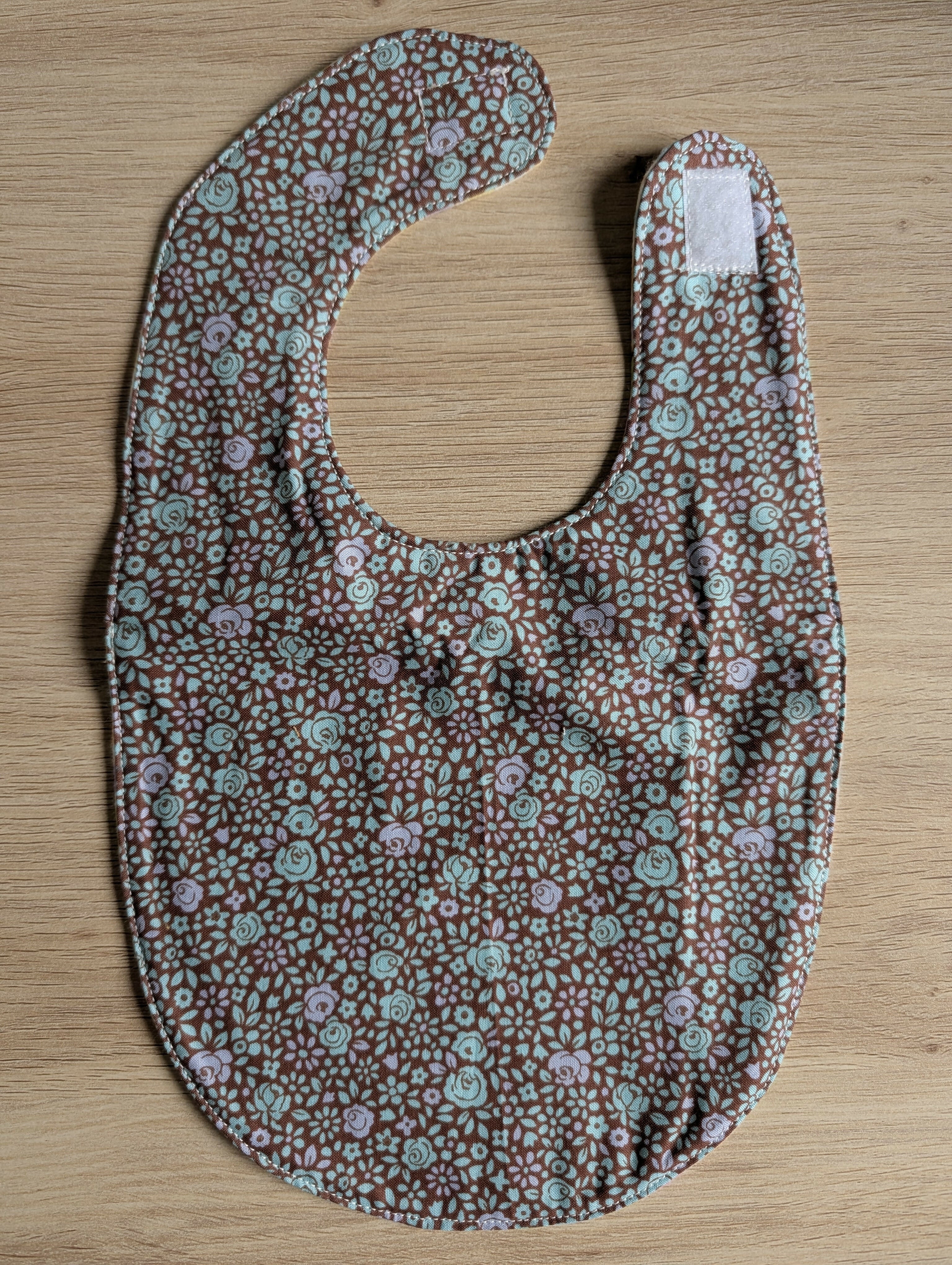 Bib “Rose”