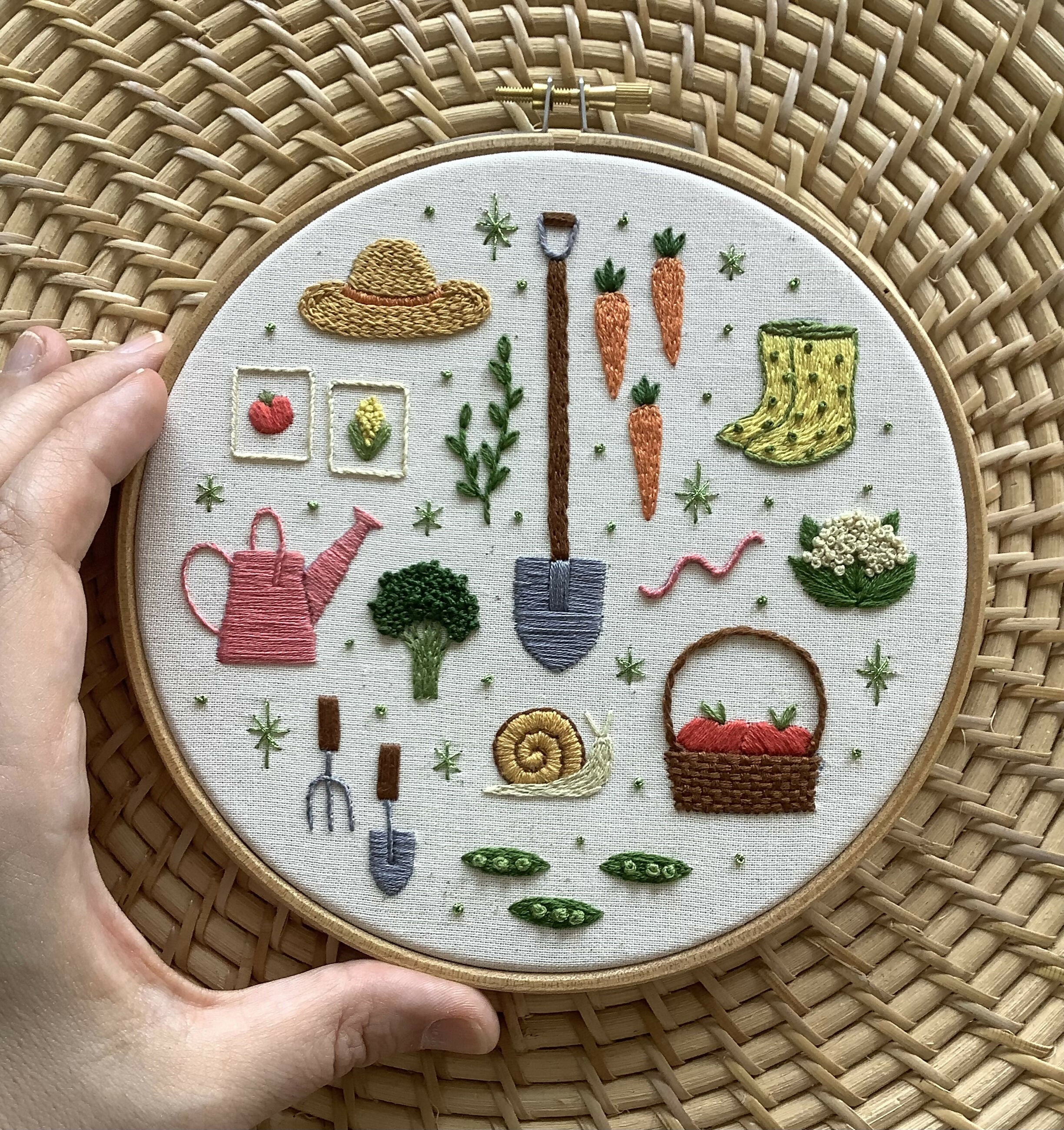 Preprinted Embroidery Pattern For Beginners - Veggie Garden