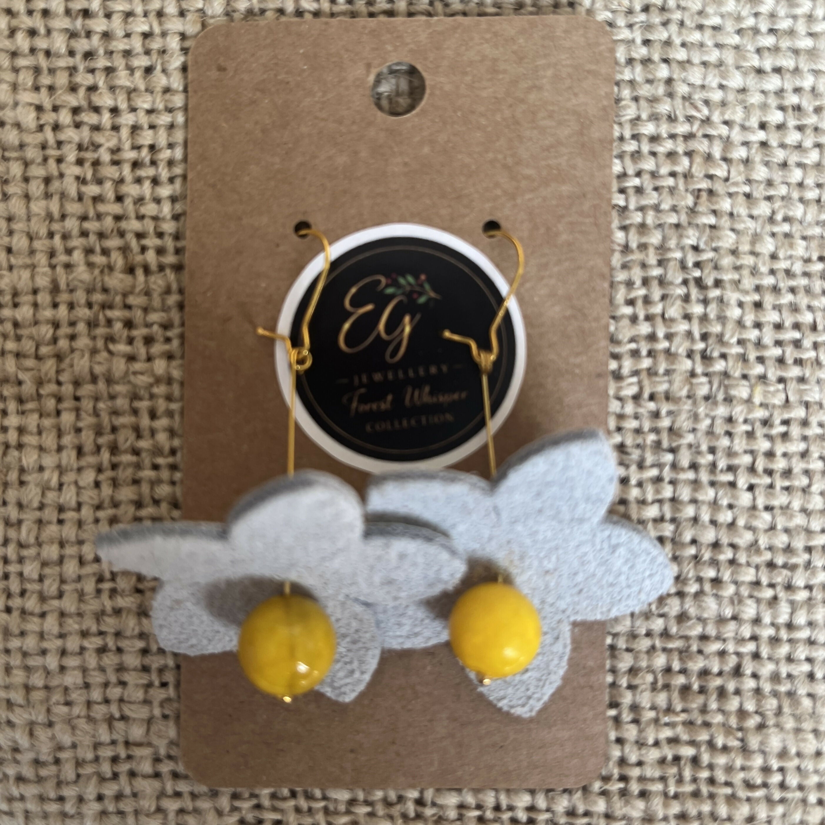 Forest Whisper Earrings – Golden Daisy