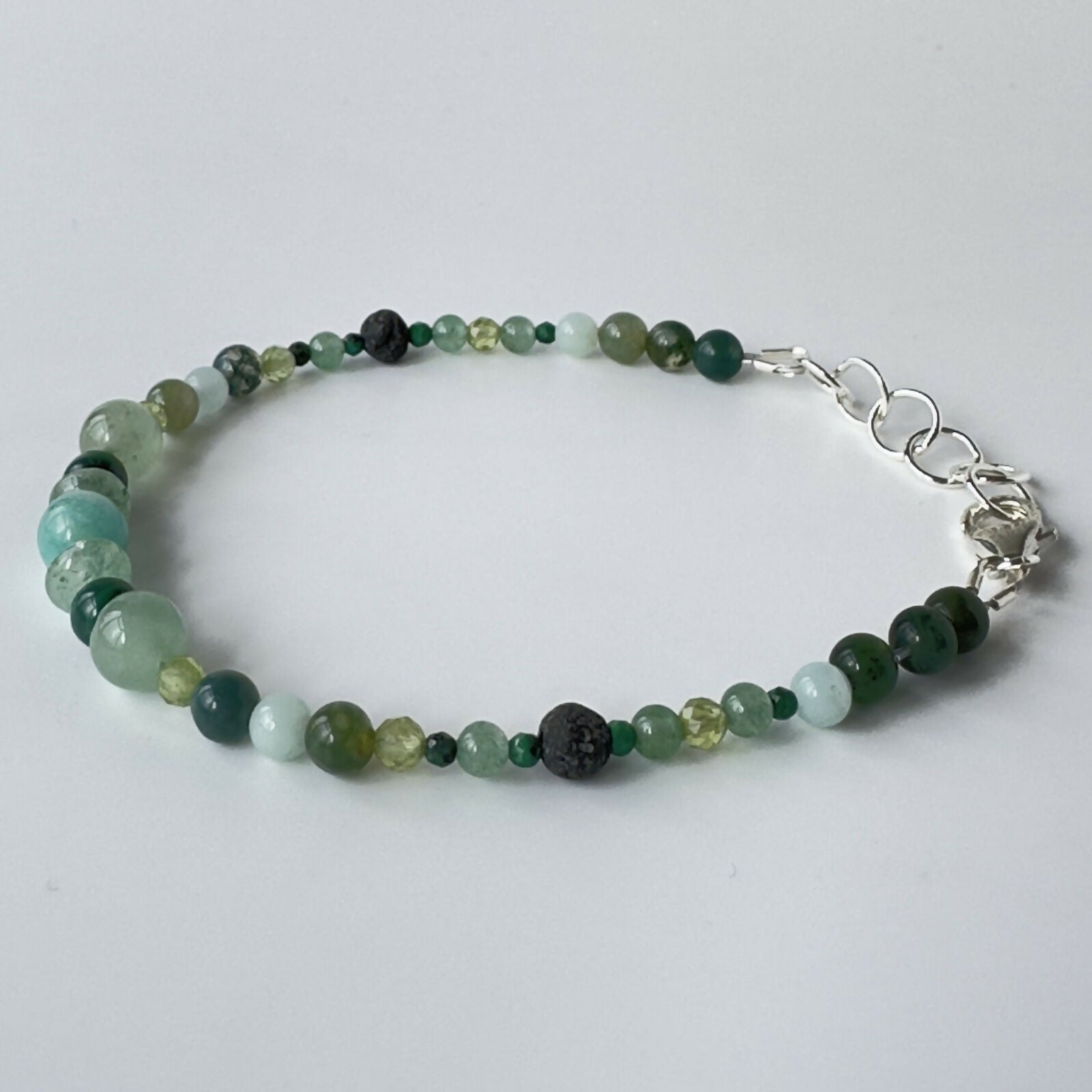 HEALING CRYSTAL & STERLING SILVER HEART CHAKRA BRACELET WITH AROMATHERAPY BEADS
