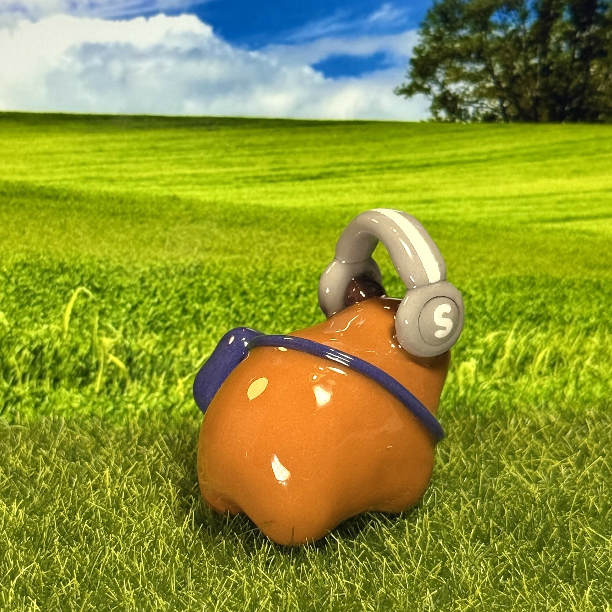 Cool Capybara With Headphone Figure