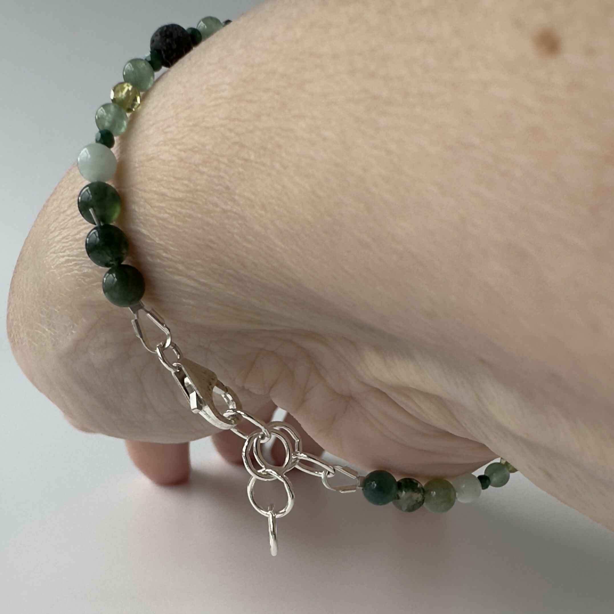 HEALING CRYSTAL & STERLING SILVER HEART CHAKRA BRACELET WITH AROMATHERAPY BEADS