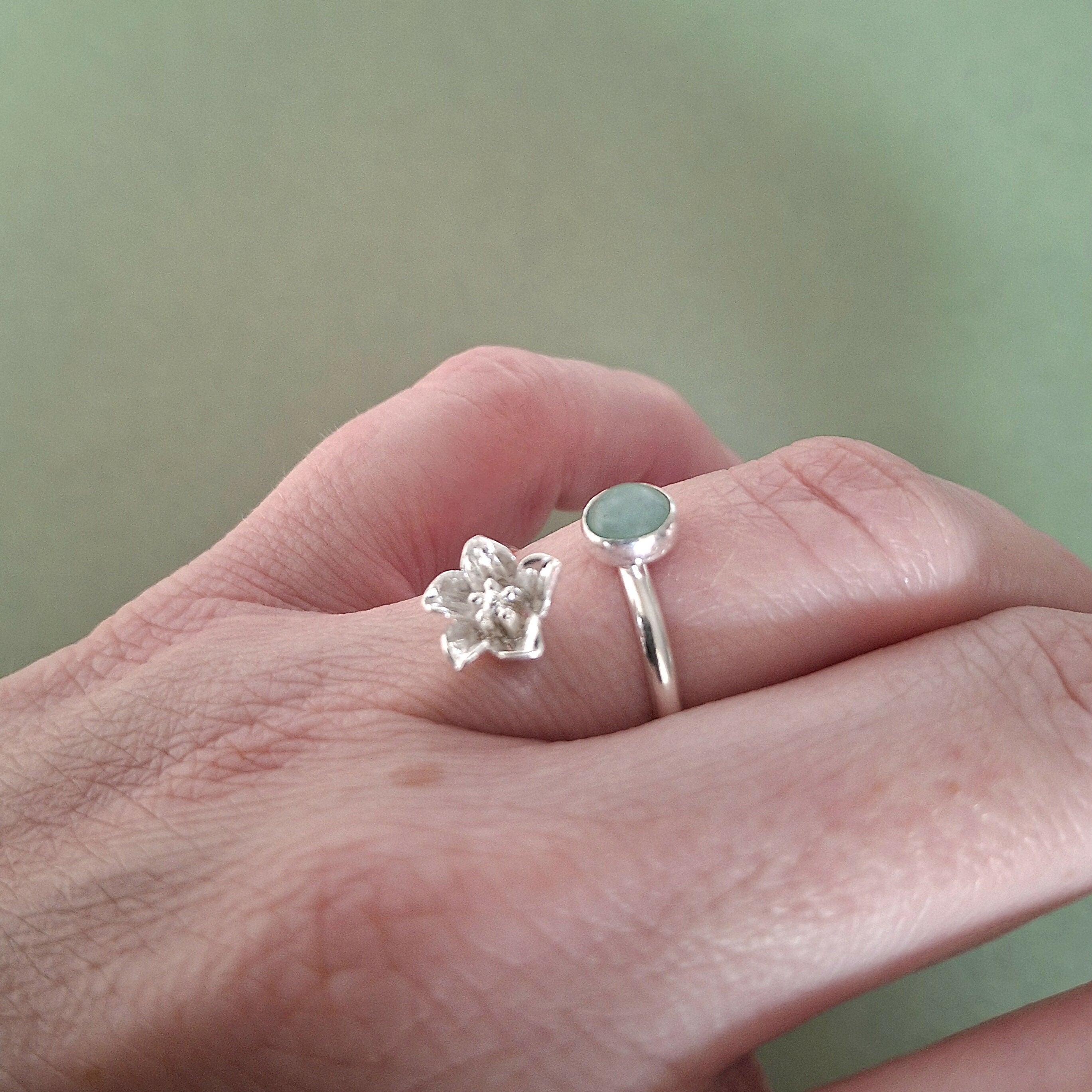 Handmade Adjustable Flower Ring With Aventurine Size M