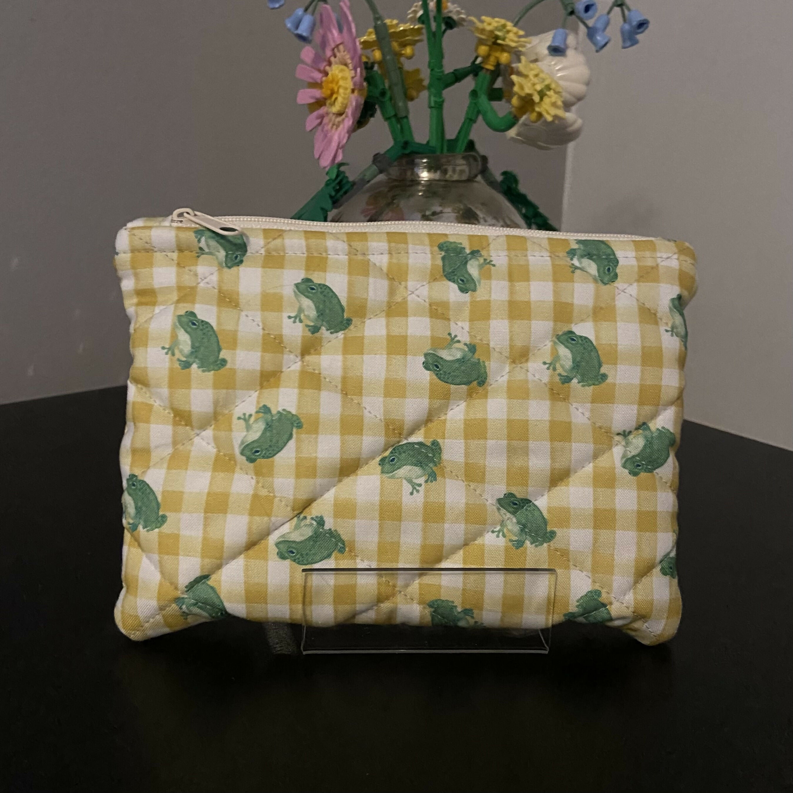 Picnic Medium Zipper Pouch