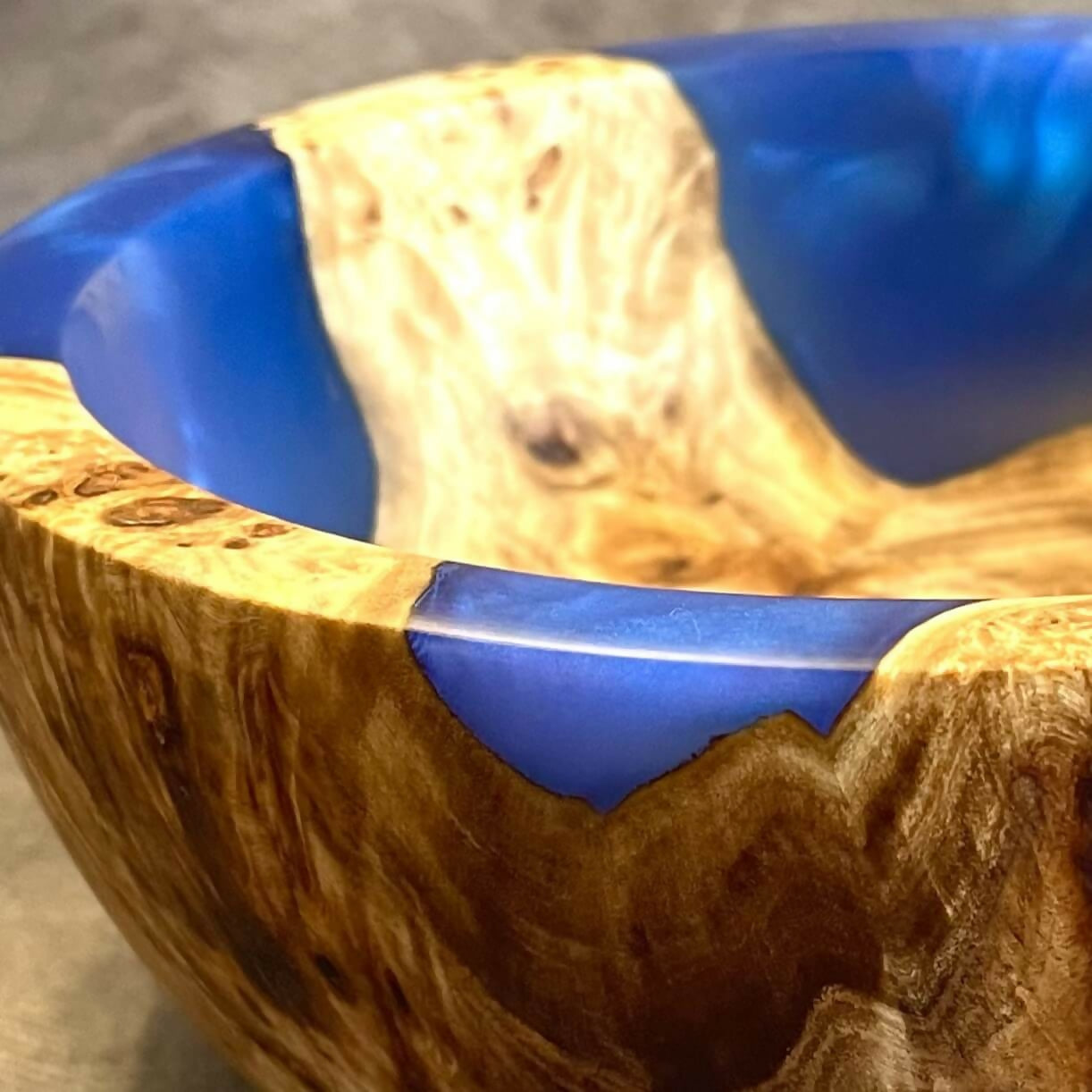 Mappa Burr and Cobalt Blue Resin Hybrid Bowl (195mm) | Handmade Wooden Gifts UK
