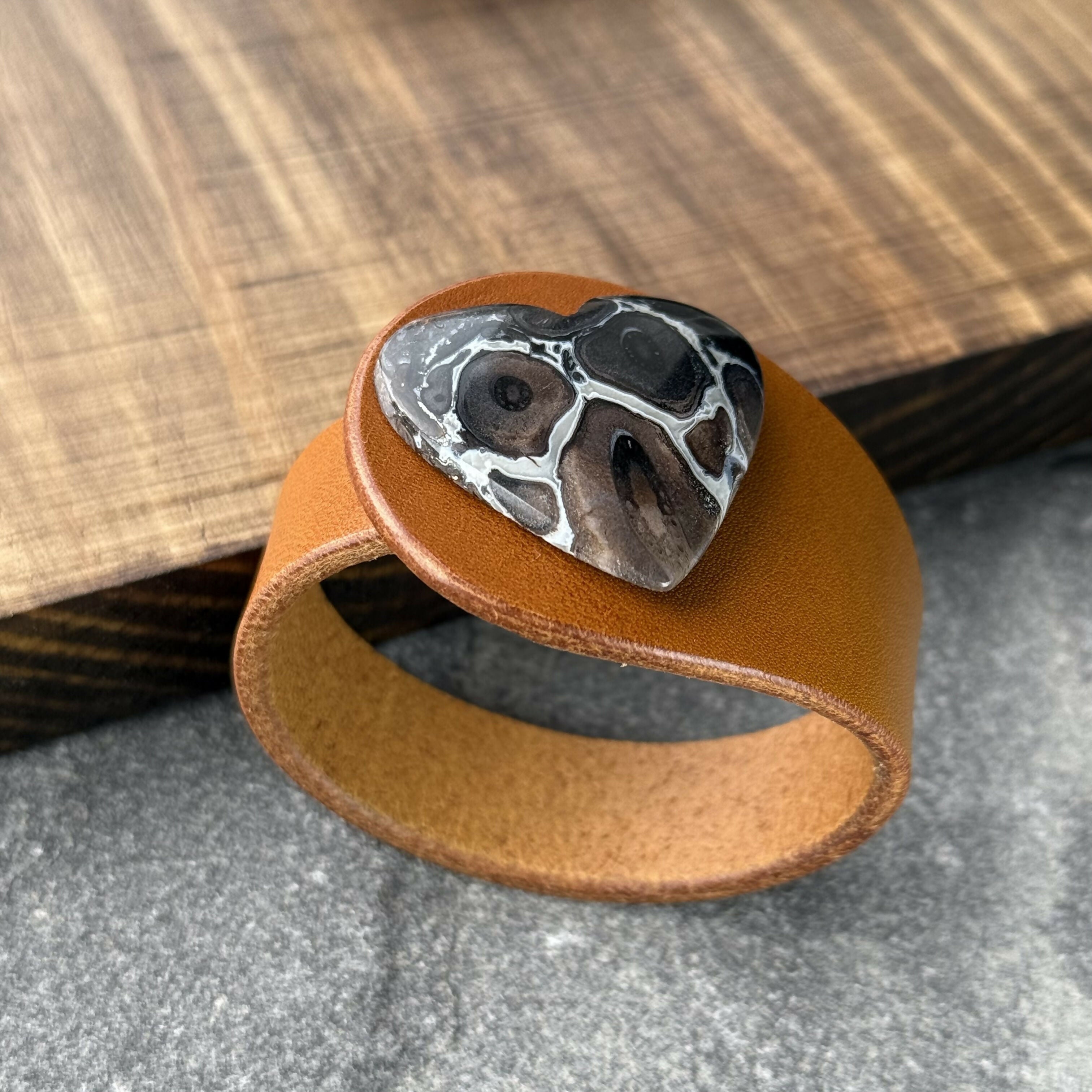 Handcrafted Natural Leather & Heart-Shaped Black Palmwood Gemstone Bracelet - Size S or M