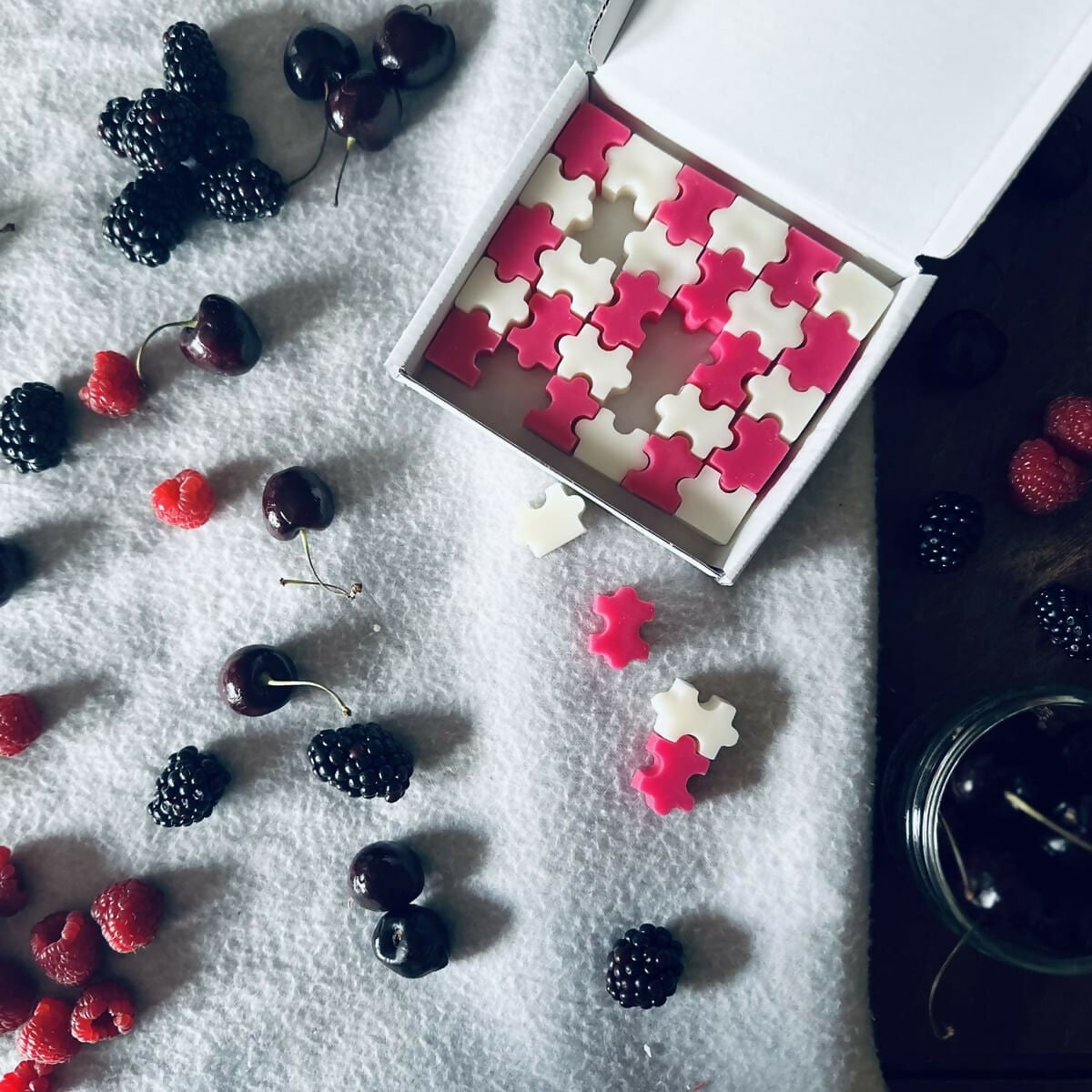 Black Cherry Jigsaw Puzzle Wax Melt Gift Box