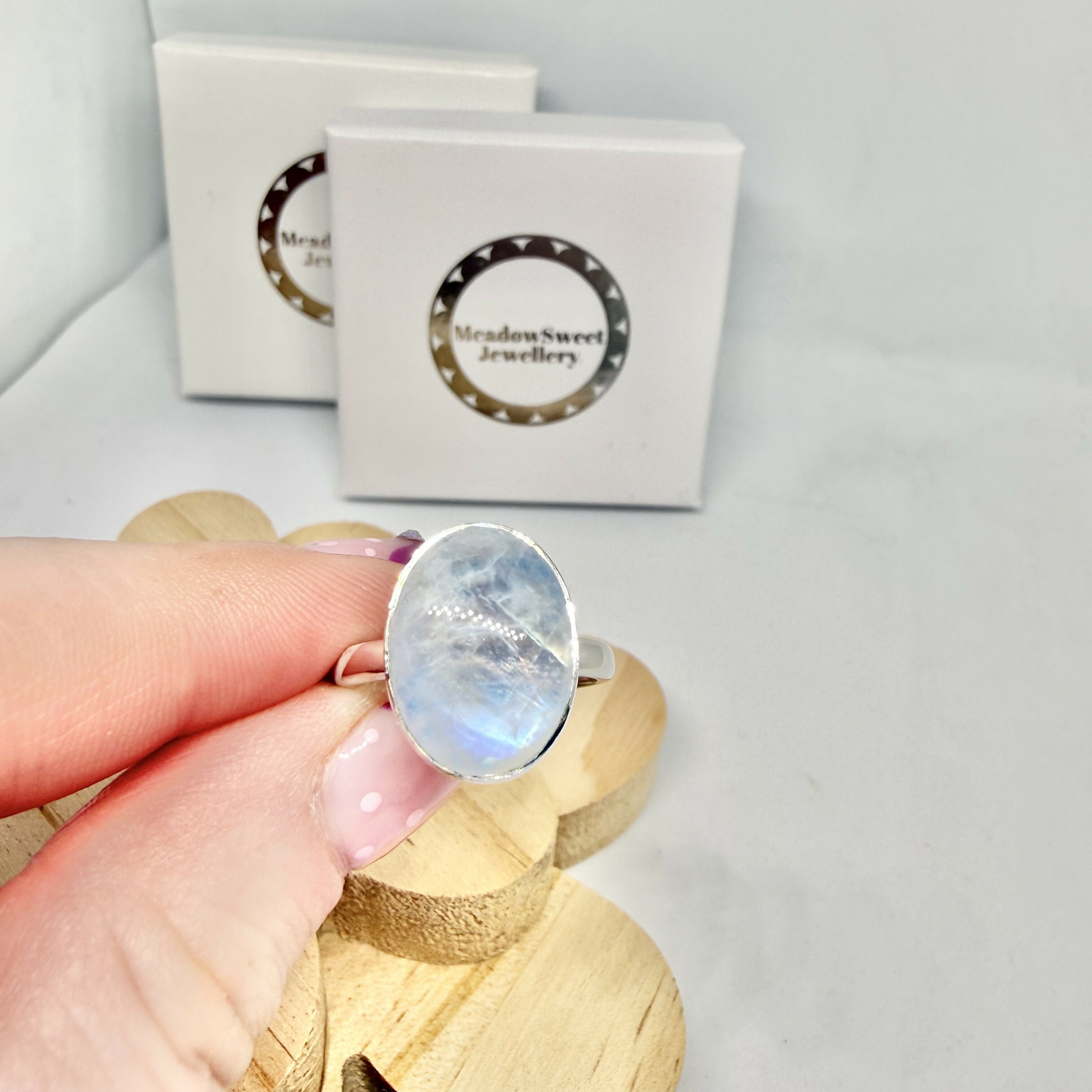 BLUE MOONSTONE RING SIZE Q