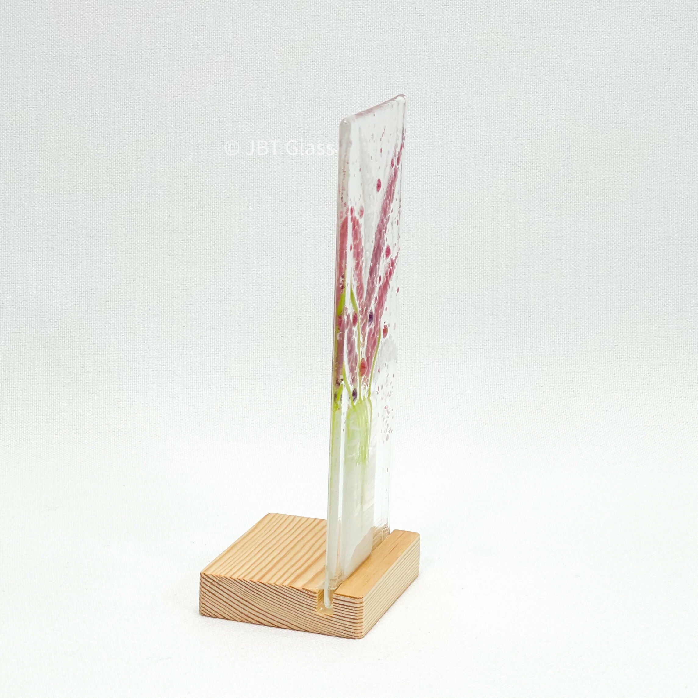 Vase of Flowers Med Plinth